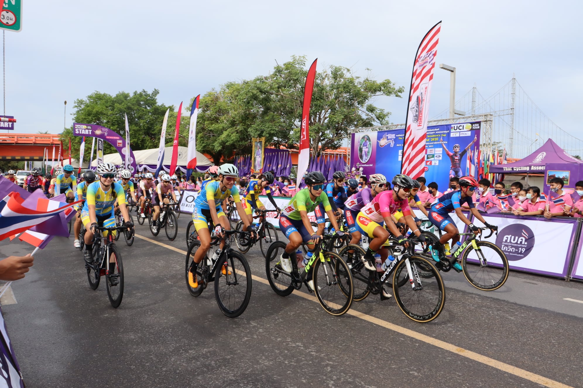 รมช.สาธารณสุข เปิดการแข่งขันจักรยานทางไกลนานาชาติเฉลิมพระเกียรติ สเตจที่ 3