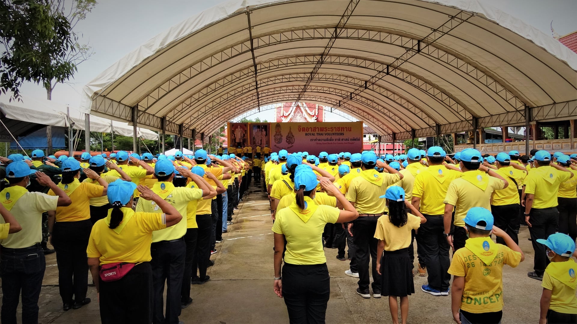 “พช.สุราษฎร์ธานี”  ร่วมพิธีบำเพ็ญกุศลและพิธีน้อมรำลึกเนื่องในวันคล้ายวันสวรรคต พระบาทสมเด็จพระบรมชนกาธิเบศร มหาภูมิพลอดุลยเดชมหาราช บรมนาถบพิตร  