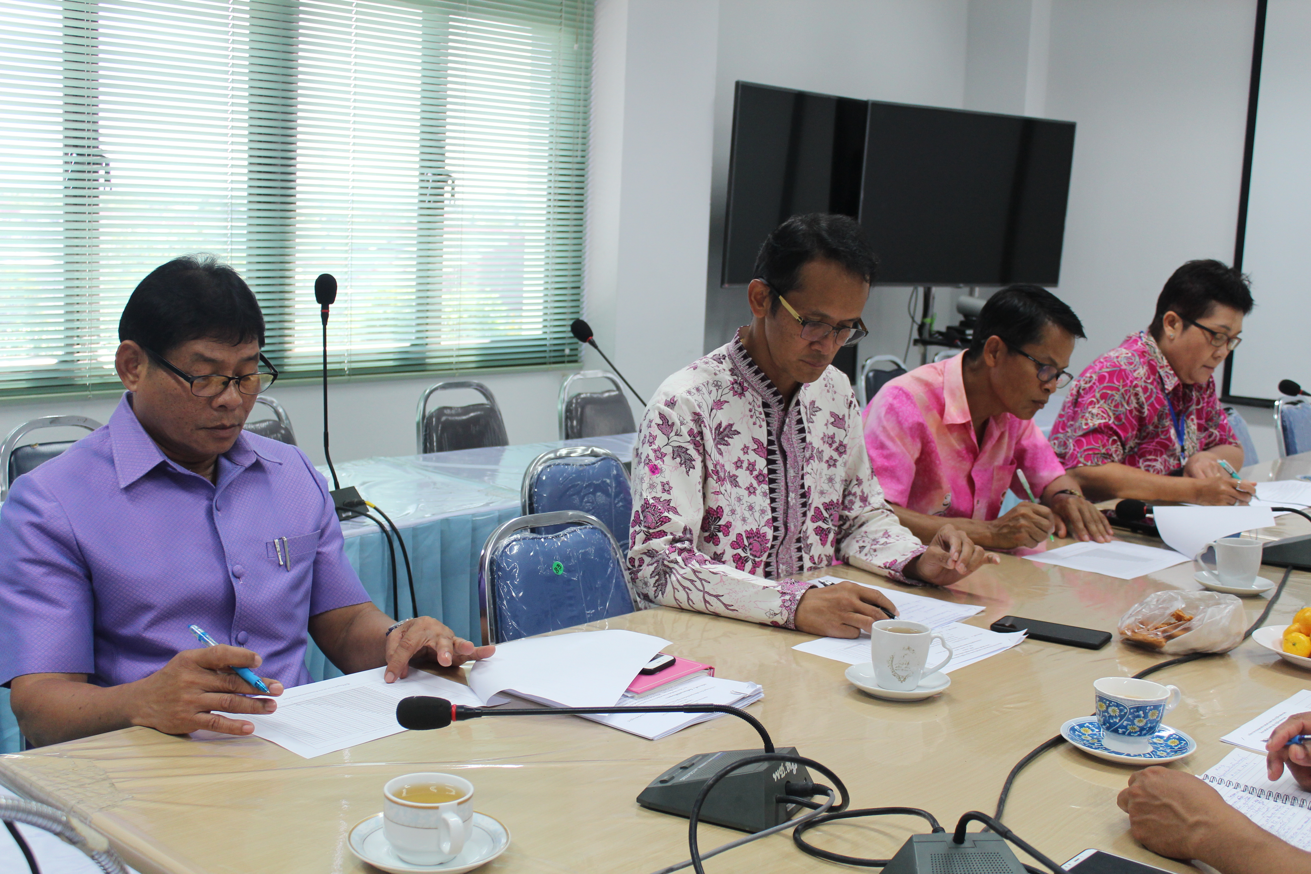 พช.สุราษฎร์ธานี  เตรียมความพร้อมยกระดับองค์ความรู้ใหม่ ๆ แก่ข้าราชการสำนักงานพัฒนาชุมชนจังหวัดสุราษฎร์ธานี