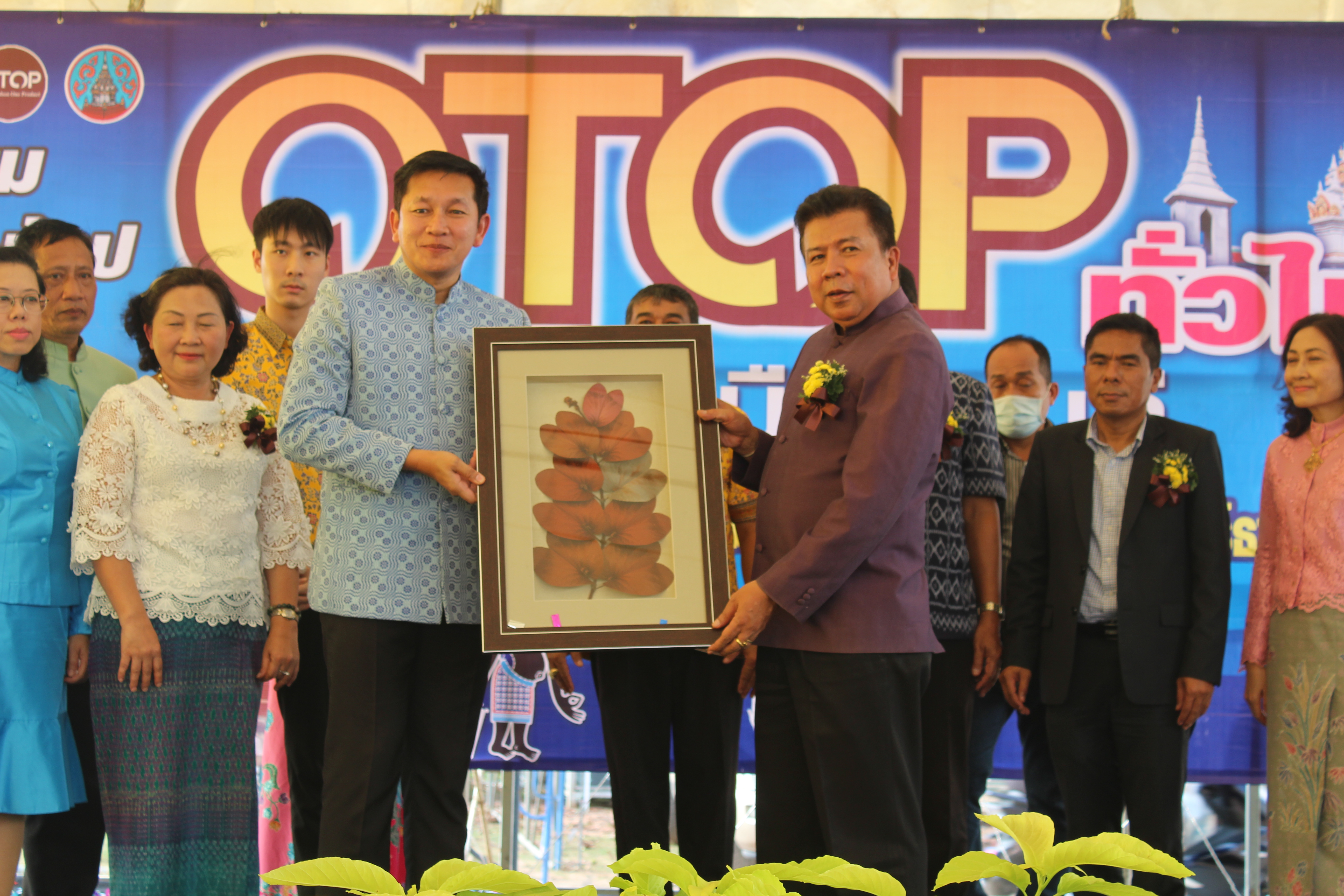 พช.สุราษฎร์ธานี จัดงาน “OTOP ทั่วไทย ร่วมใจสู่เมืองคนดี” ประจำปี พ.ศ. 2563