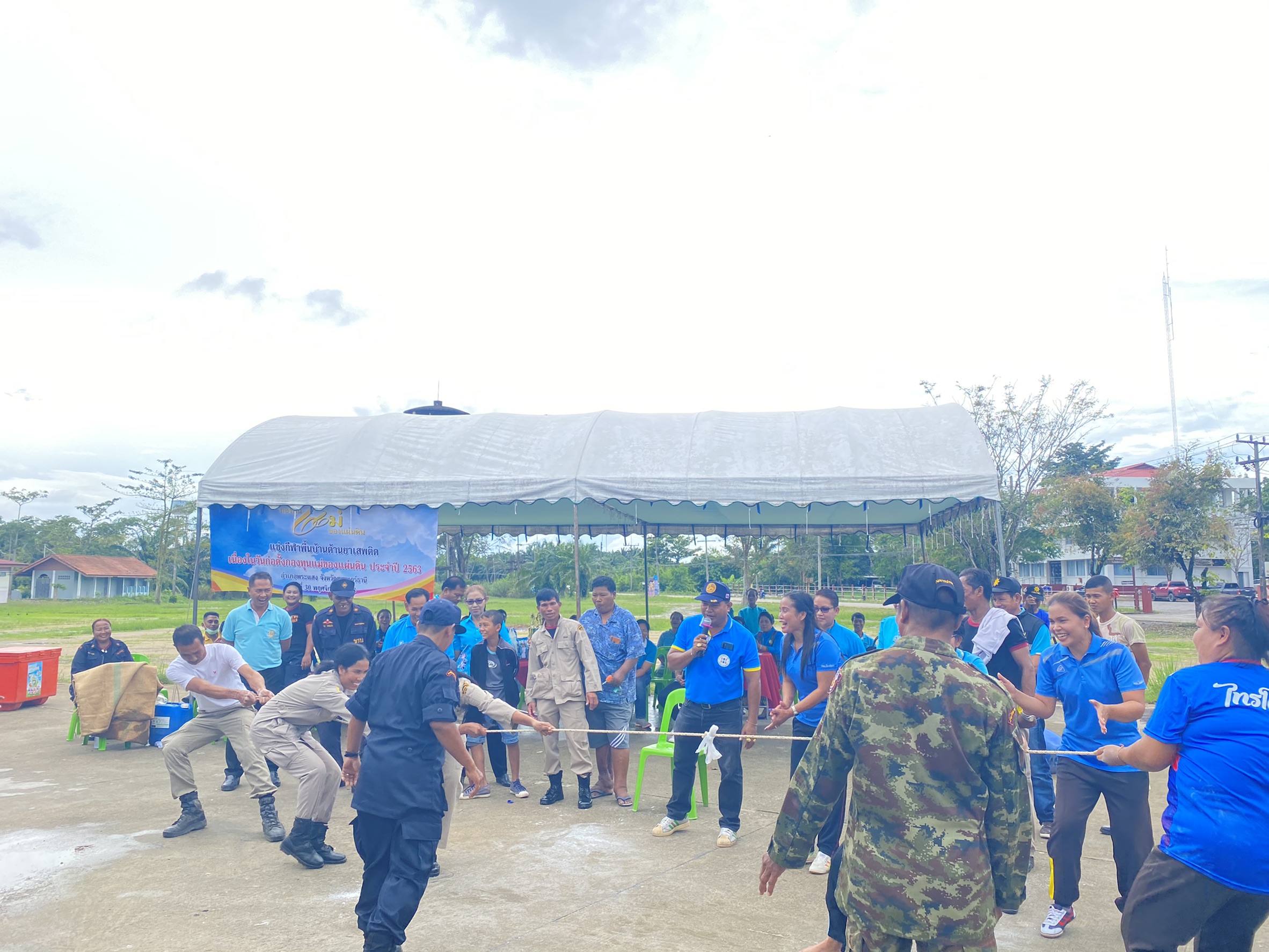 พัฒนาชุมชนจังหวัดสุราษฎร์ธานี ร่วมสืบสาน รักษา ต่อยอด กิจกรรมกองทุนแม่ของแผ่นดิน กองทุนแห่งศรัทธาและกองทุนแห่งปัญญา