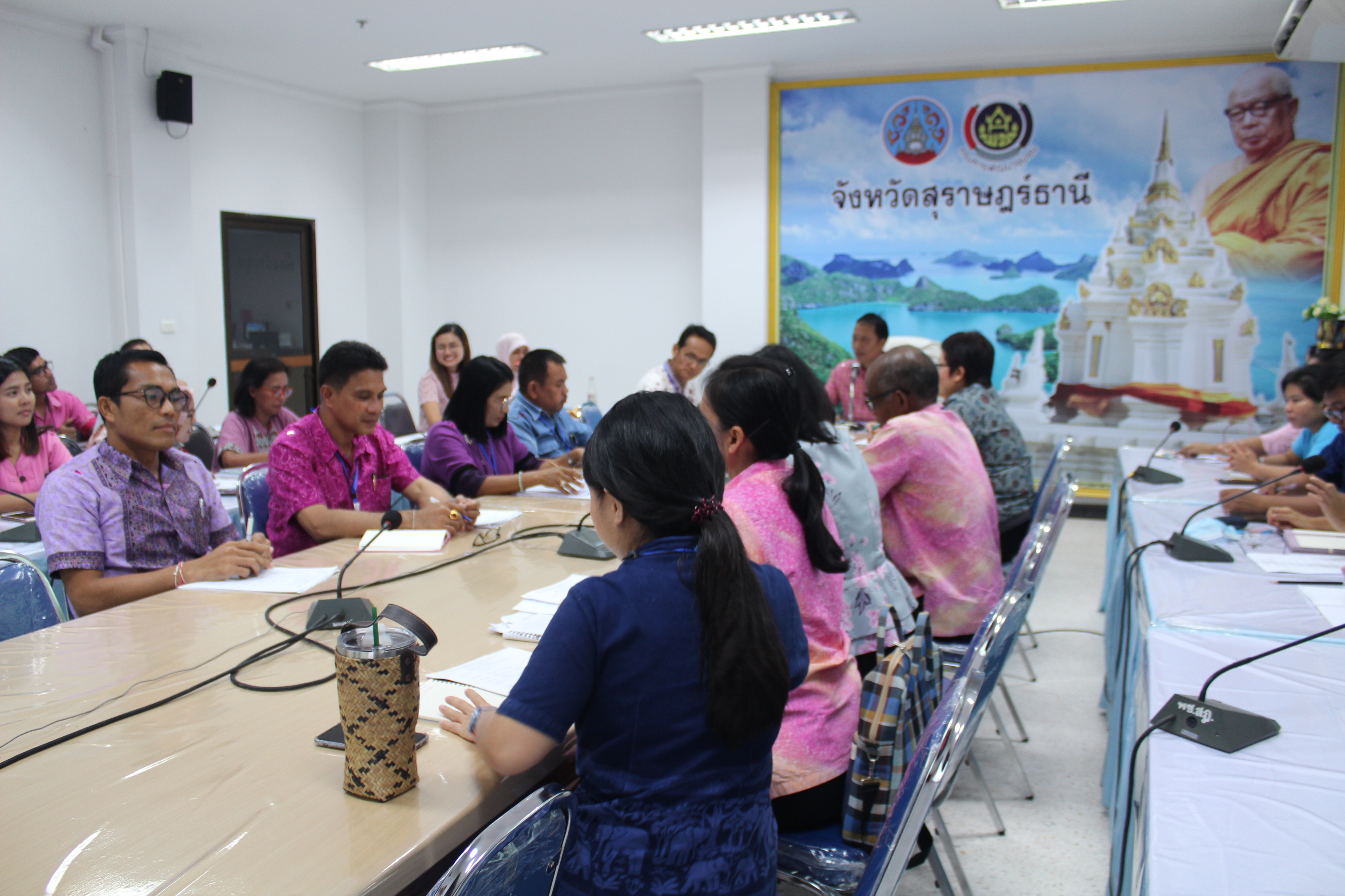 พัฒนาชุมชนจังหวัดสุราษฎร์ธานี ประชุมทีม เตรียมความพร้อมการขับเคลื่อนงานตามแผนปฏิบัติการ ปี งบประมาณ 2564
