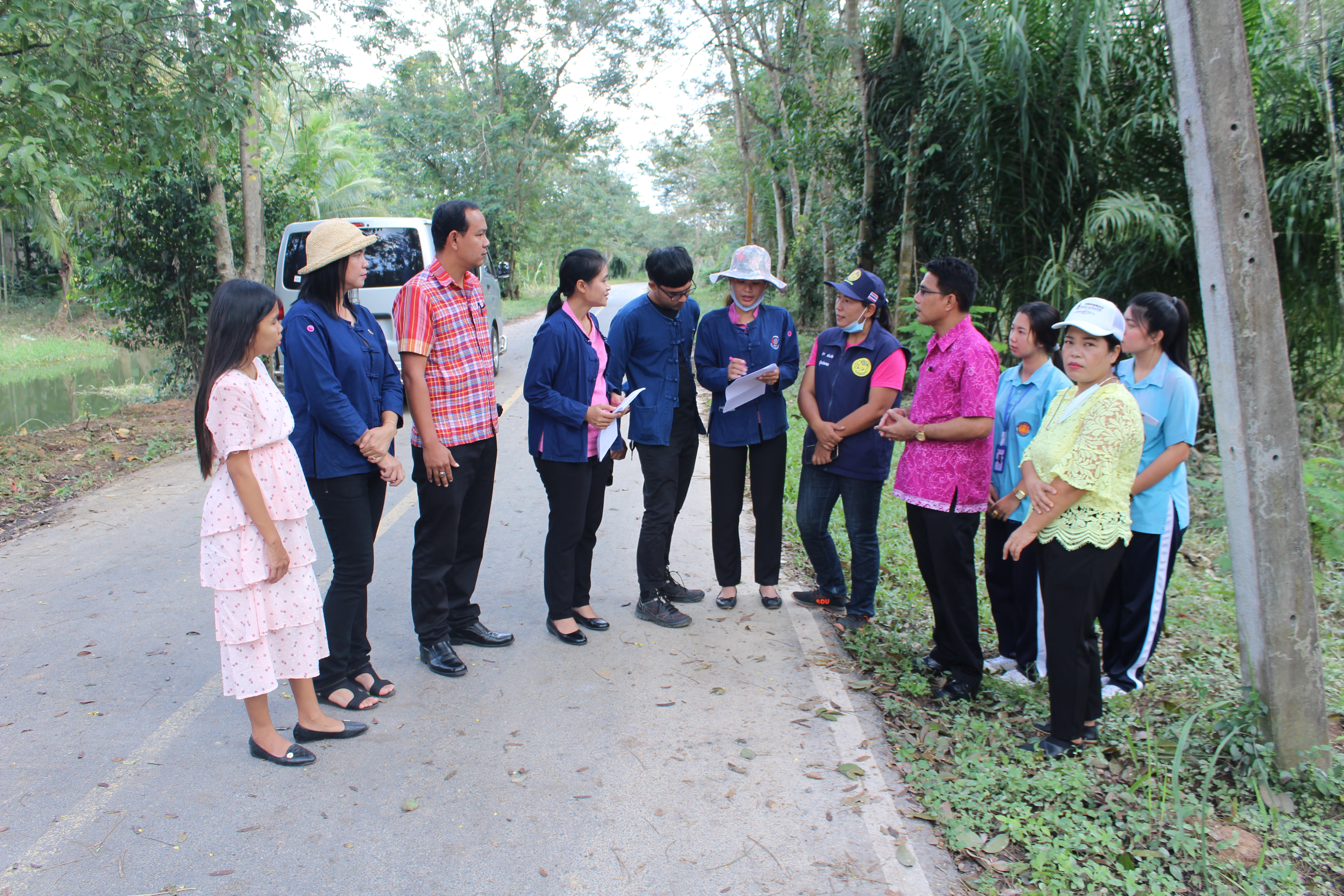 พช.สุราษฎร์ธานี ติดตามผลความสำเร็จการดำเนินงาน “น้อมนำแนวพระราชดำริของสมเด็จพระกนิษฐาธิราชเจ้า กรมสมเด็จพระเทพรัตนราชสุดาฯ สยามบรมราชกุมารี สู่แผนปฏิบัติการ 90 วัน ปลูกผักสวนครัวเพื่อสร้างความมั่นคงทางอาหาร” ระยะที่ 2 สร้างวัฒนธรรมปลูกพืชผักประจำครัวเรือน