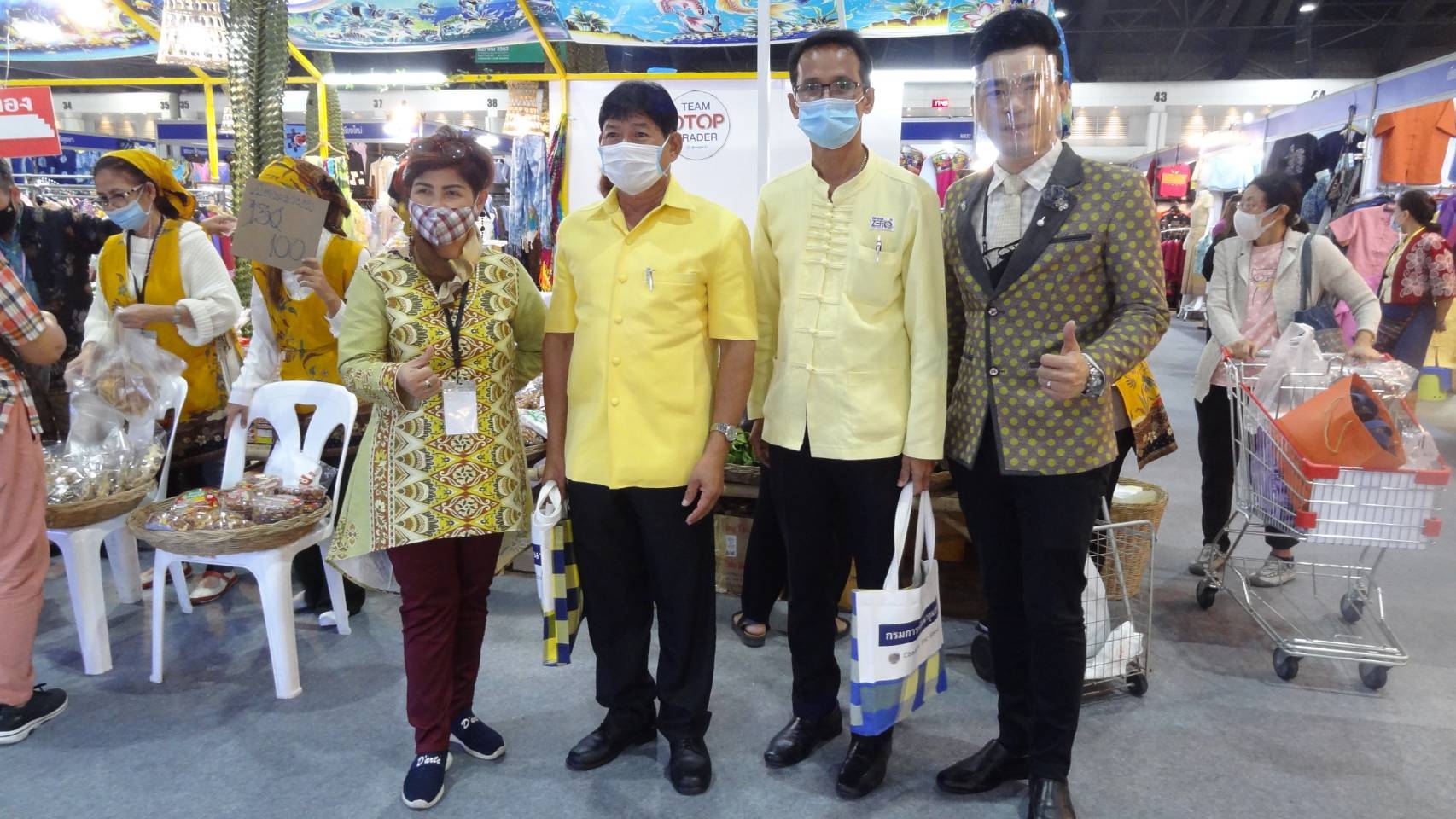 พช.สุราษฎร์ธานี ยกทัพผู้ประกอบการ ร่วมงาน OTOP City 2020