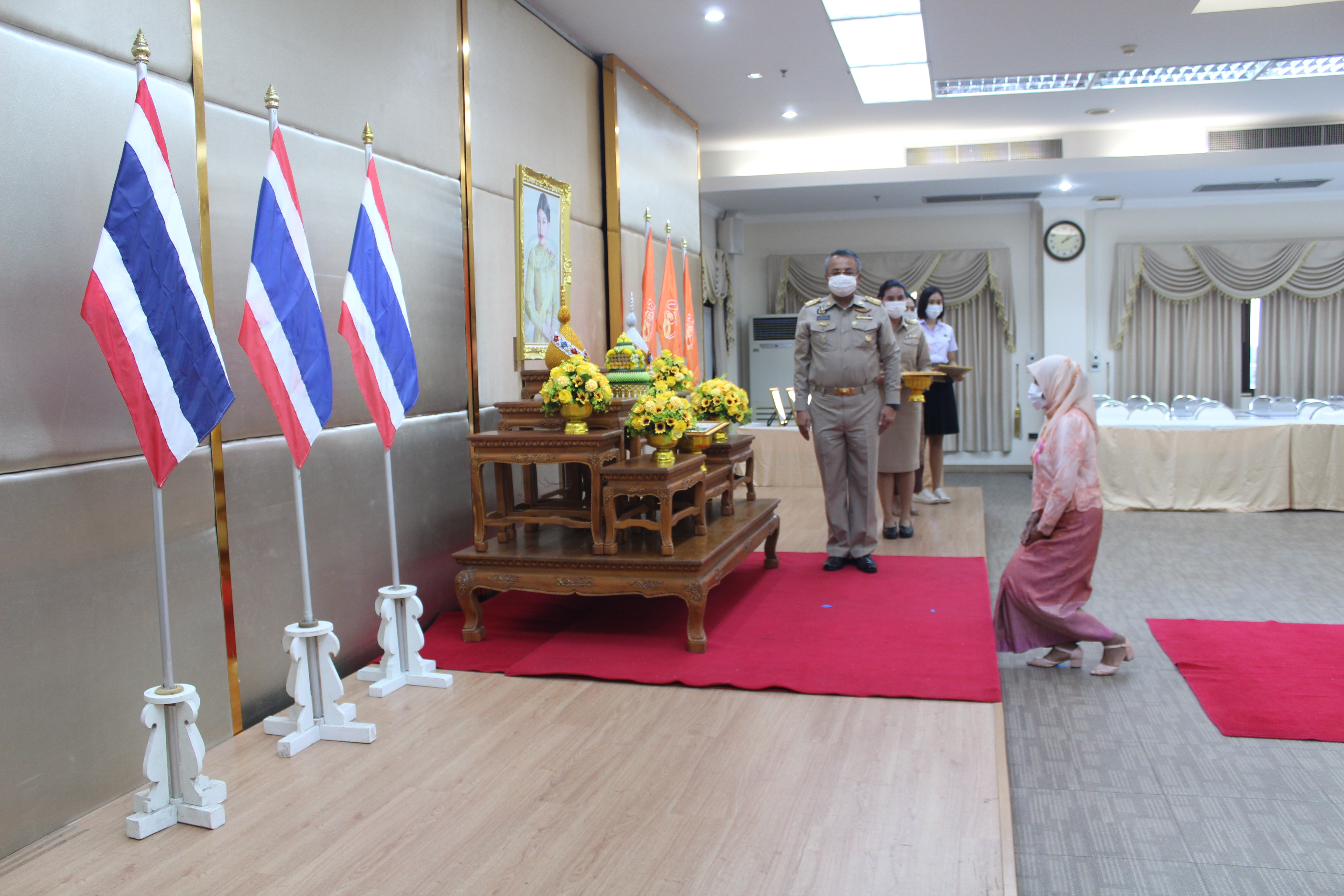 จังหวัดสุราษฎร์ธานีจัดพิธีลงนามถวายพระพรมงคล สมเด็จพระเจ้าลูกเธอ เจ้าฟ้าสิริวัณณวี นารีรัตนราชกัญญา เนื่องในโอกาสวันคล้ายวันประสูติ 8 มกราคม 2564 และกิจกรรมการประชาสัมพันธ์”ผ้าไทยใส่ให้สนุก”ตามพระดำริ