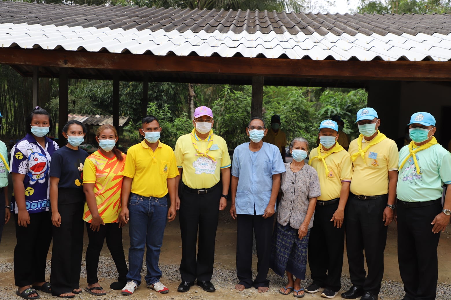 ผู้ว่าราชการจังหวัดสุราษฎร์ธานี  เยี่ยมชมพื้นที่การดำเนินงานตามโครงการพระราชทาน “โคก หนอง นา แห่งน้ำใจและความหวัง”  ในเขตพื้นที่อำเภอไชยา จังหวัดสุราษฎร์ธานี