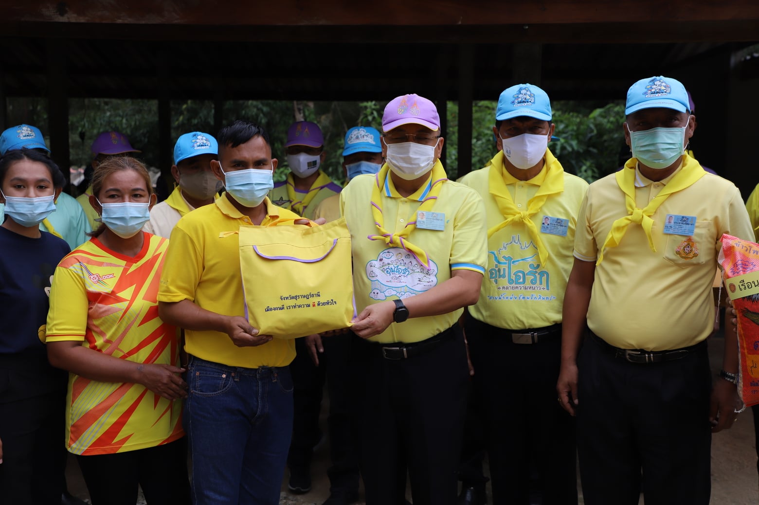 ผู้ว่าราชการจังหวัดสุราษฎร์ธานี  เยี่ยมชมพื้นที่การดำเนินงานตามโครงการพระราชทาน “โคก หนอง นา แห่งน้ำใจและความหวัง”  ในเขตพื้นที่อำเภอไชยา จังหวัดสุราษฎร์ธานี