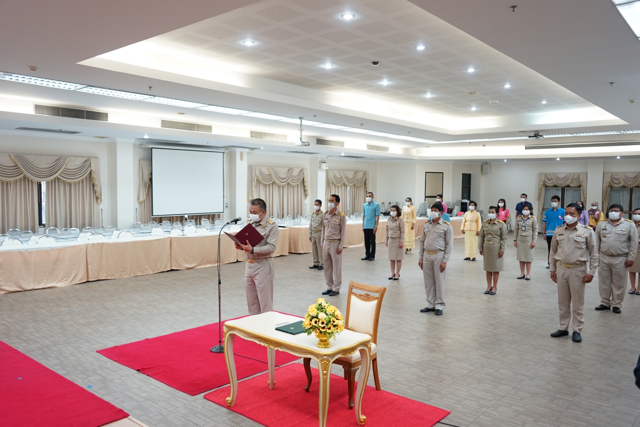 จังหวัดสุราษฎร์ธานีจัดพิธีลงนามถวายพระพรมงคล สมเด็จพระเจ้าลูกเธอ เจ้าฟ้าสิริวัณณวี นารีรัตนราชกัญญา เนื่องในโอกาสวันคล้ายวันประสูติ 8 มกราคม 2564 และกิจกรรมการประชาสัมพันธ์”ผ้าไทยใส่ให้สนุก”ตามพระดำริ