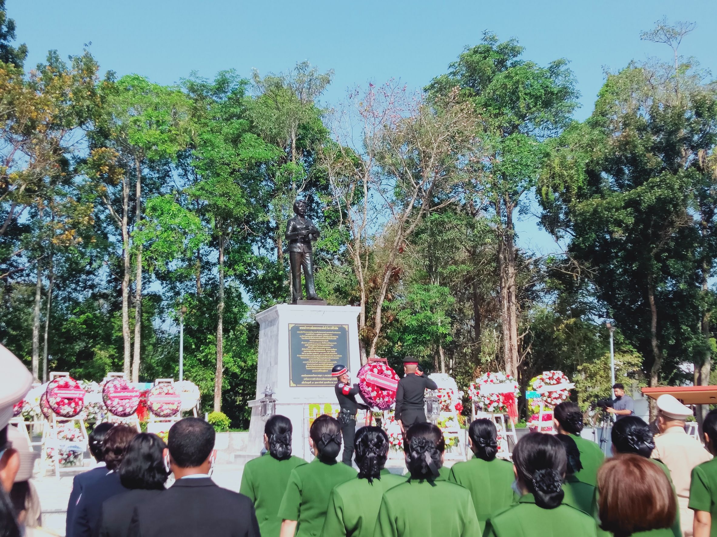 พช.สุราษฎร์ธานี ร่วมงานวันวิภาวดีรำลึก