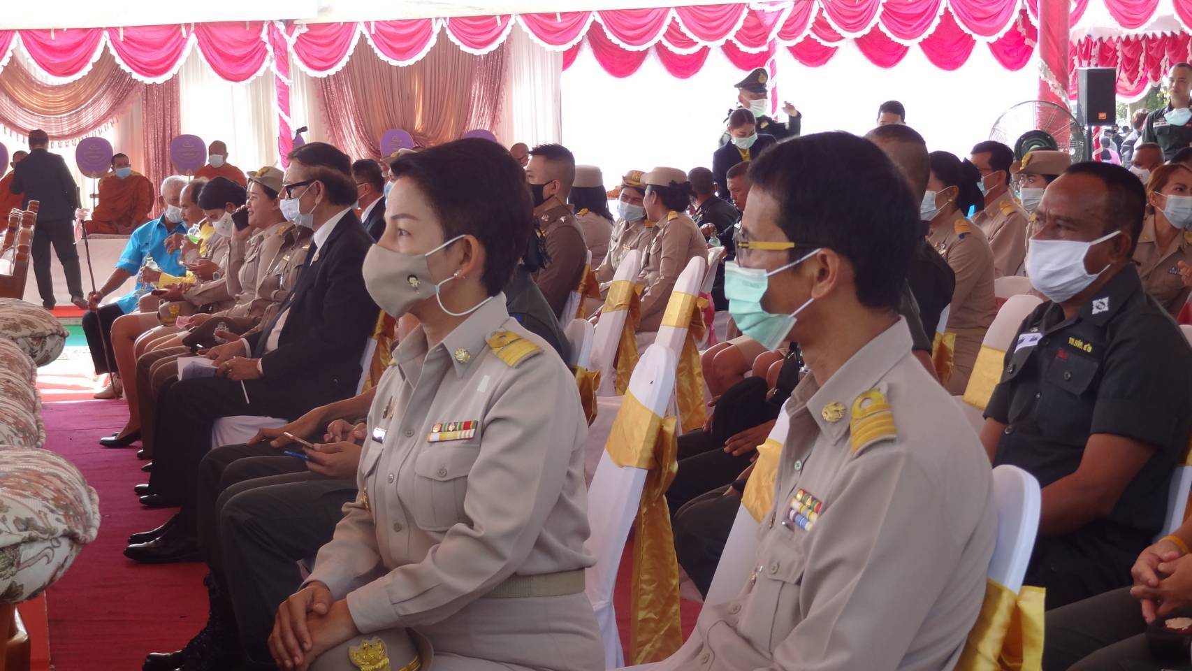 สำนักงานพัฒนาชุมชนสุราษฎร์ธานี ร่วมพิธี “วันวิภาวดีรังสิต” ประจำปี 2564