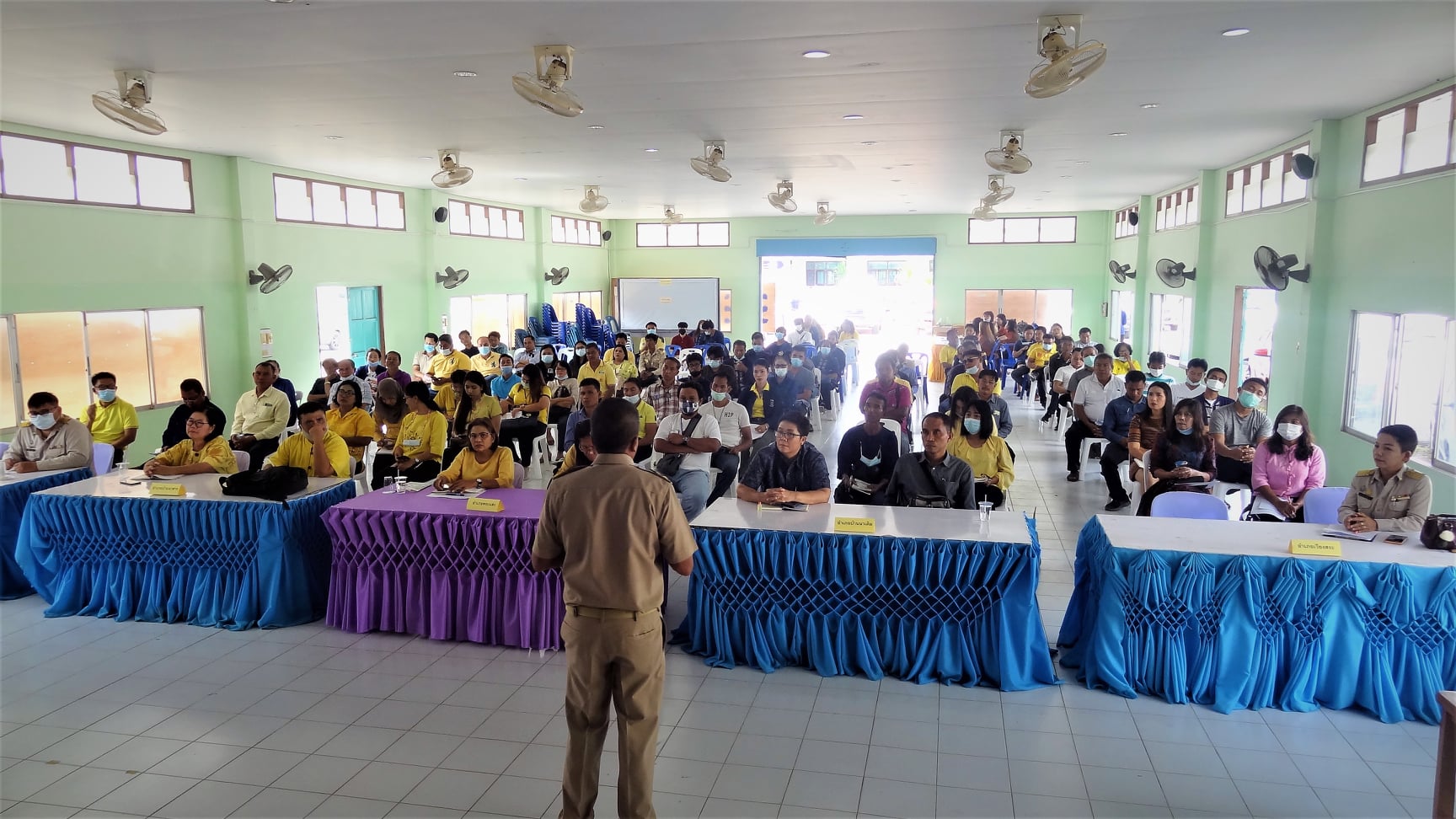 พจ.กรองศักดิ์ ลุยอย่างต่อเนื่อง ชี้แจงการขับเคลื่อนการดำเนินงาน โคก หนอง นา สุราษฎร์ธานี ให้ประสบความสำเร็จ