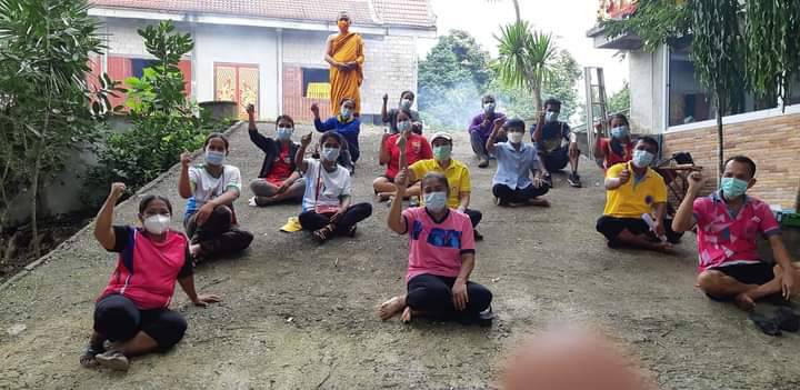 ผู้นำการเปลี่ยนแปลง Change for good กรมการพัฒนาชุมชน ร่วมจัดเลี้ยงผู้ติดเชื้อ โควิด-19 ในพื้นที่