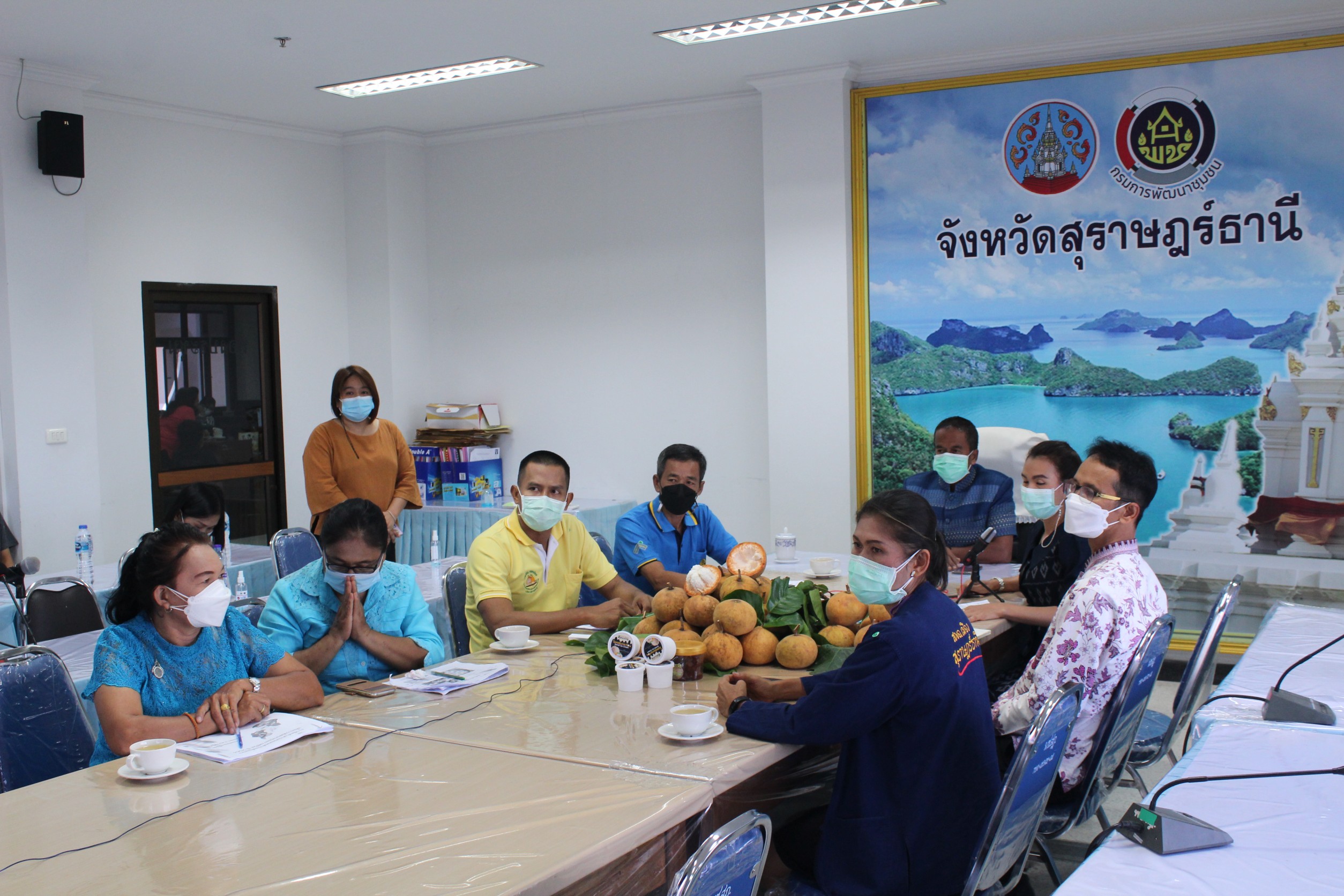 พช.สุราษฎร์ธานี รับการตรวจประเมินคัดเลือกกิจกรรมตำบลสารสนเทศต้นแบบเพื่อพัฒนาคุณภาพชีวิต ประจำปี พ.ศ. ๒๕๖๔ เขตตรวจราชการที่ 5 กลุ่มจังหวัดภาคใต้ฝั่งอ่าวไทย ผ่านระบบออนไลน์ (Zoom Cloud Meeting)