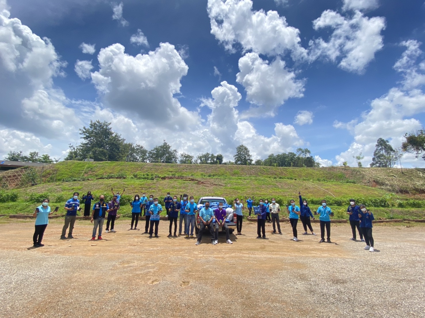 พช.สุราษฎร์ธานี  จัด “โครงการ  จัดตั้งศูนย์แบ่งปัน  76 ตำบล  ต้นแบบ”