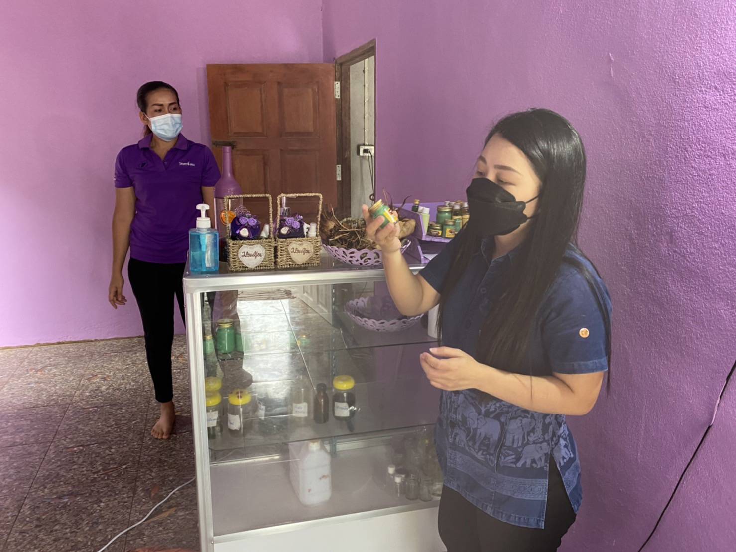 พช.สุราษฎร์ฯ ลงพื้นที่ติดตามผลิตภัณฑ์ชุมชน สู่ศรีวิชัยแบรนด์