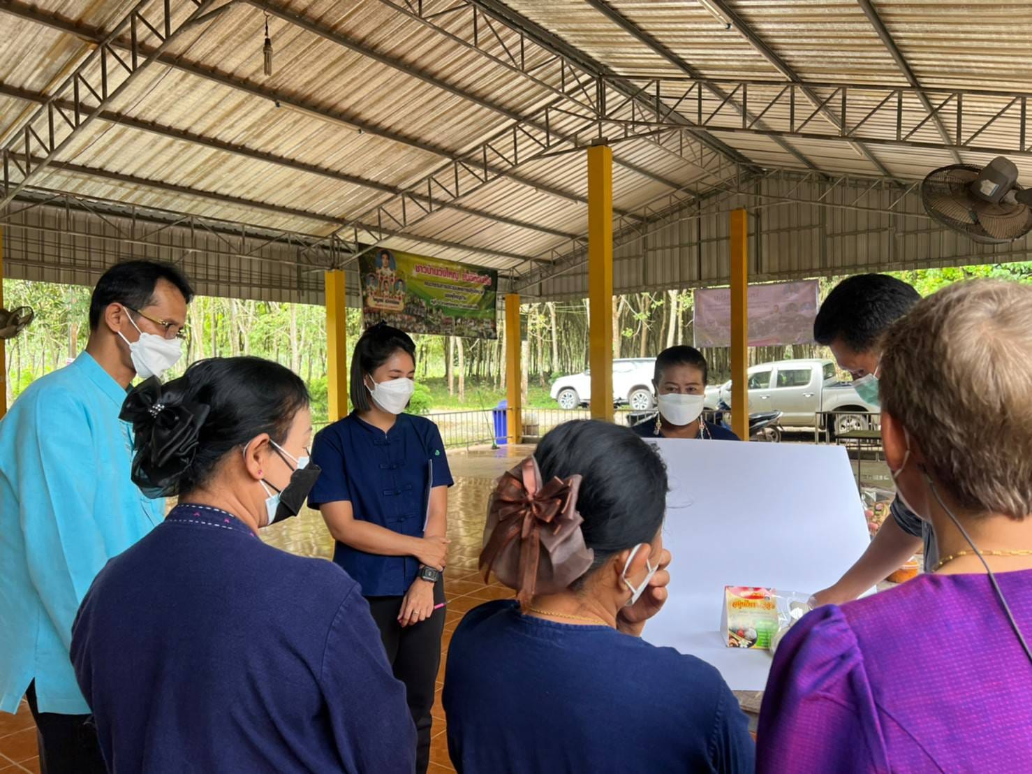 พช.จังหวัดสุราษฎร์ธานี ลงพื้นที่ติดตามความก้าวหน้าโครงการพัฒนาศักยภาพผู้ประกอบการสู่ยุค 4.0