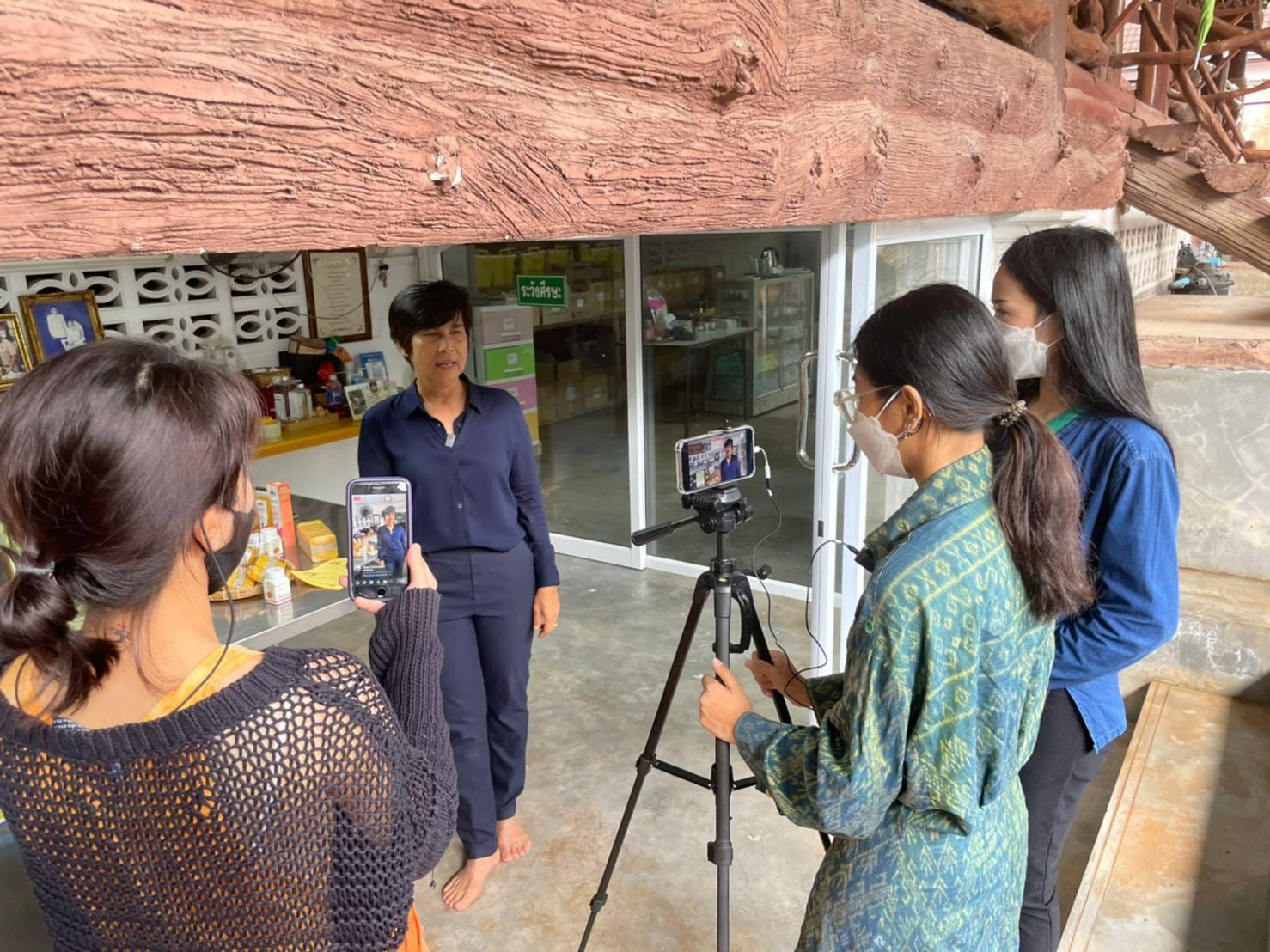 พช.จังหวัดสุราษฎร์ธานี ลงพื้นที่ติดตามความก้าวหน้าโครงการพัฒนาศักยภาพผู้ประกอบการสู่ยุค 4.0