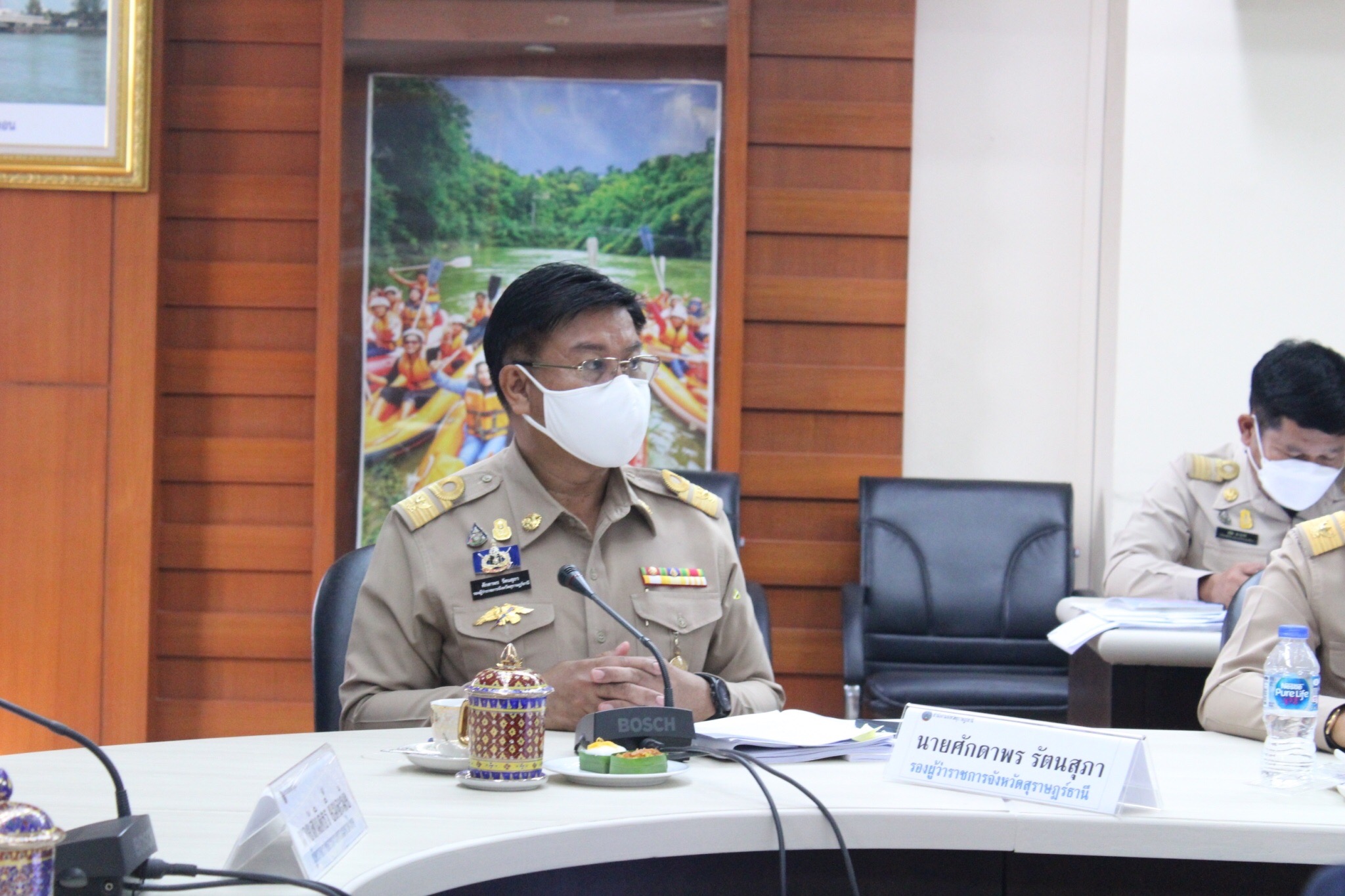 พช.สุราษฎร์ฯ ร่วมประชุมกับผู้ตรวจราชการกระทรวงมหาดไทย เขตตรวจราชการที่ 5 ลงพื้นที่ติดตามการผลดำเนินงานอย่างใกล้ชิด