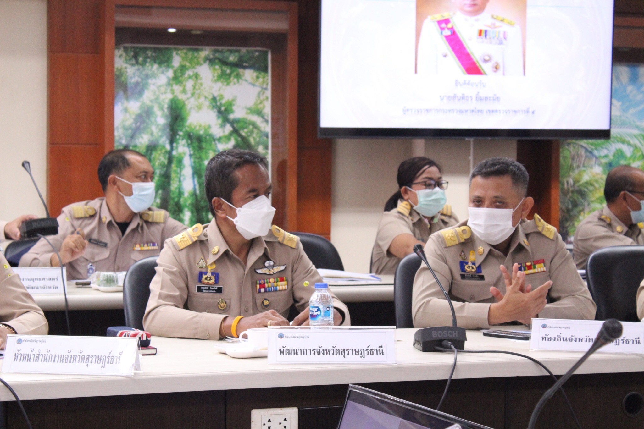 พช.สุราษฎร์ฯ ร่วมประชุมกับผู้ตรวจราชการกระทรวงมหาดไทย เขตตรวจราชการที่ 5 ลงพื้นที่ติดตามการผลดำเนินงานอย่างใกล้ชิด