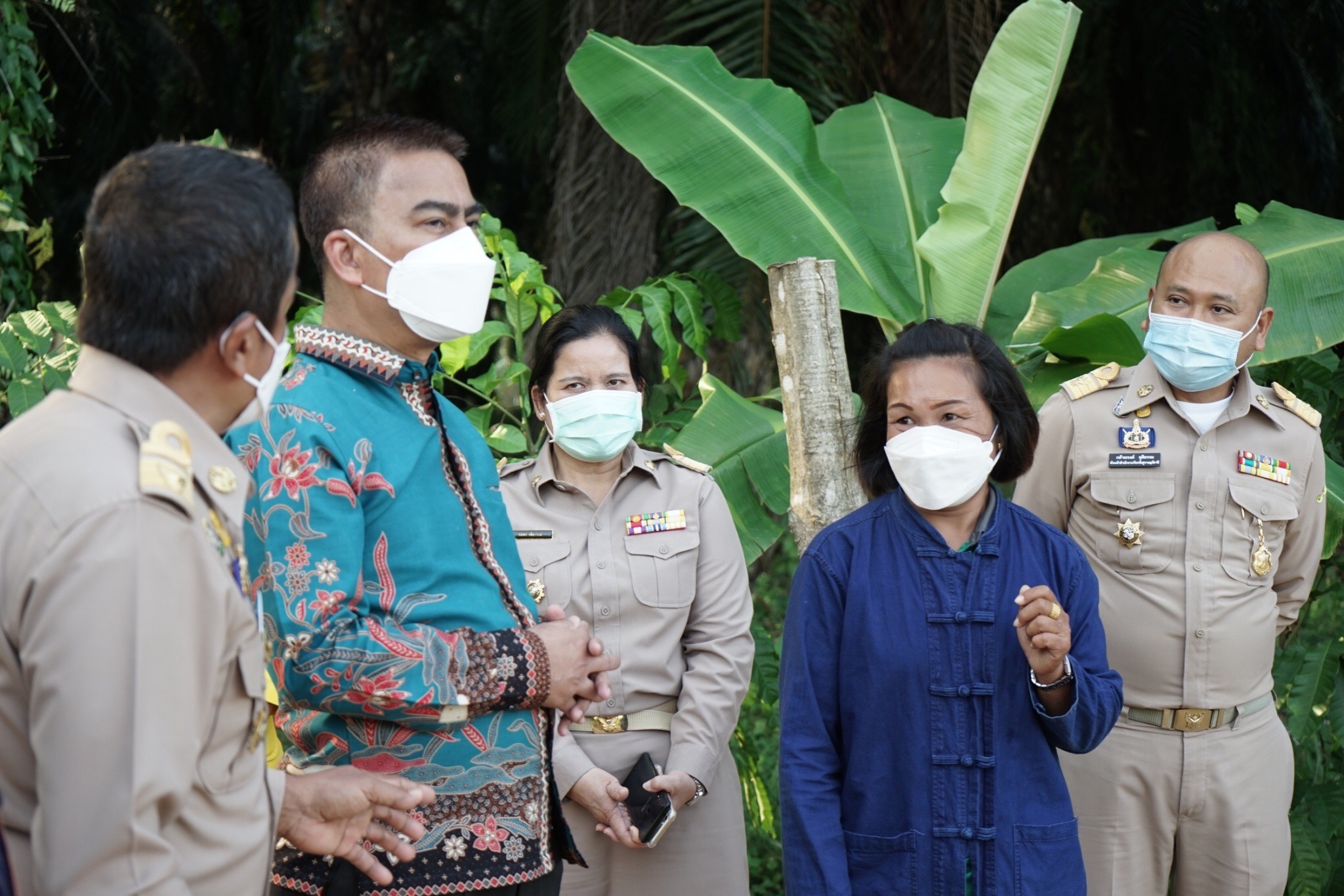 พช.สุราษฎร์ฯ ร่วมประชุมกับผู้ตรวจราชการกระทรวงมหาดไทย เขตตรวจราชการที่ 5 ลงพื้นที่ติดตามการผลดำเนินงานอย่างใกล้ชิด