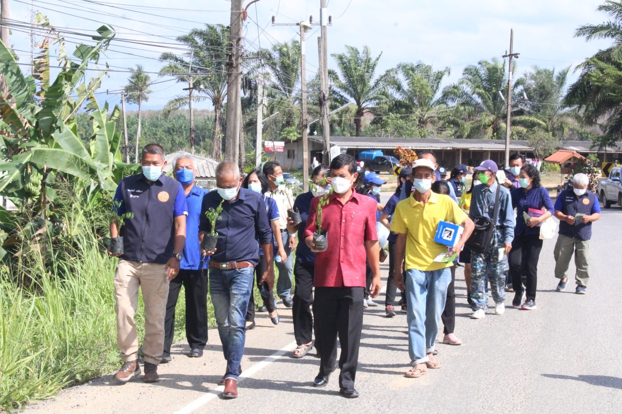 รวมพลังจิตอาสา..ที่ท่าชนะ กิจกรรมเนื่องในวาระครบรอบ 53 ปี โครงการพัฒนาผู้นำอาสาพัฒนาชุมชน และ ร่วมทำกิจกรรมพัฒนาคุณภาพชีวิตครัวเรือนยากจน TPMAP