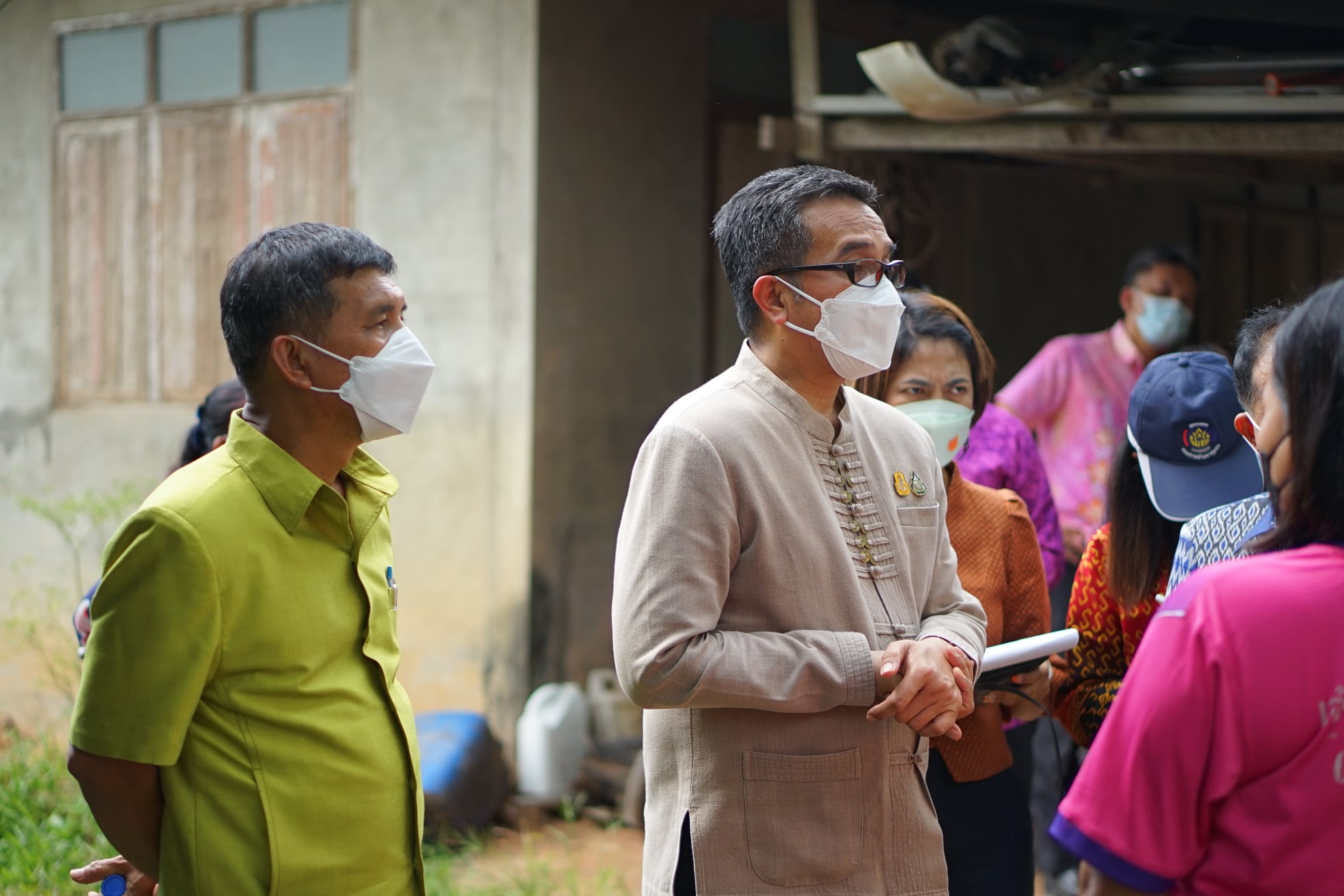 ผู้ตรวจกิติพล ลงพื้นที่ติดตามการดำเนินงาน (ศจพ.) วิเคราะห์สอบถามปัญหาครัวเรือนเปราะบางถึงพื้นที่ อ.ท่าฉาง จ.สุราษฎร์ธานี