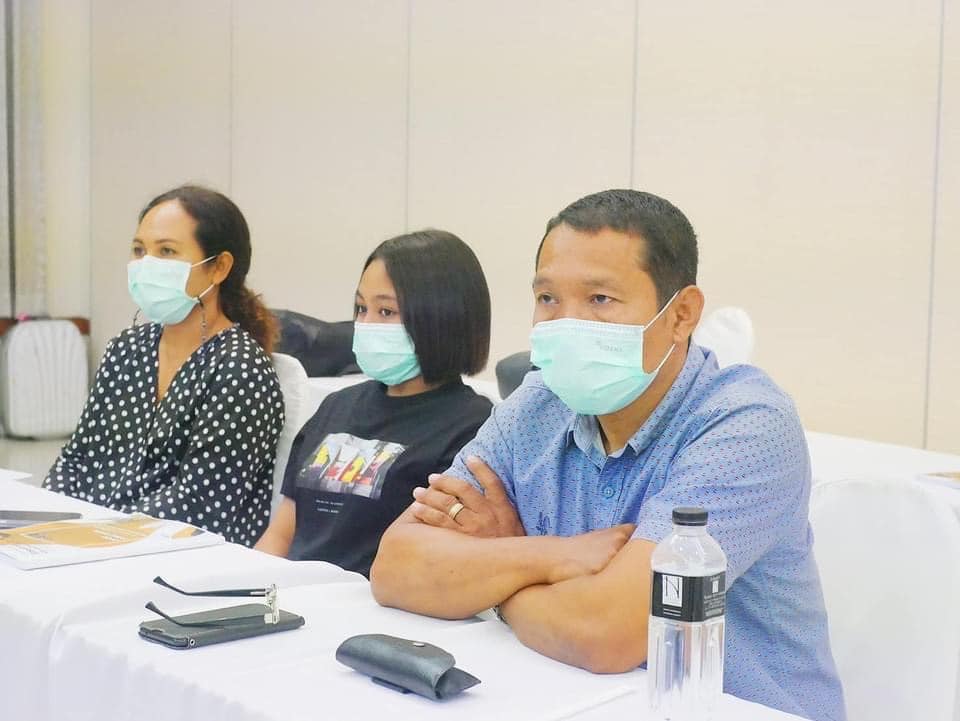 พช. สุราษฎร์ เข้มข้น !! จัดโครงการพัฒนาศักยภาพเครือข่าย OTOP จังหวัดสุราษฎร์ธานี ฮือฮา !! เครือข่าย OTOP เข้าร่วมเพียบ !!