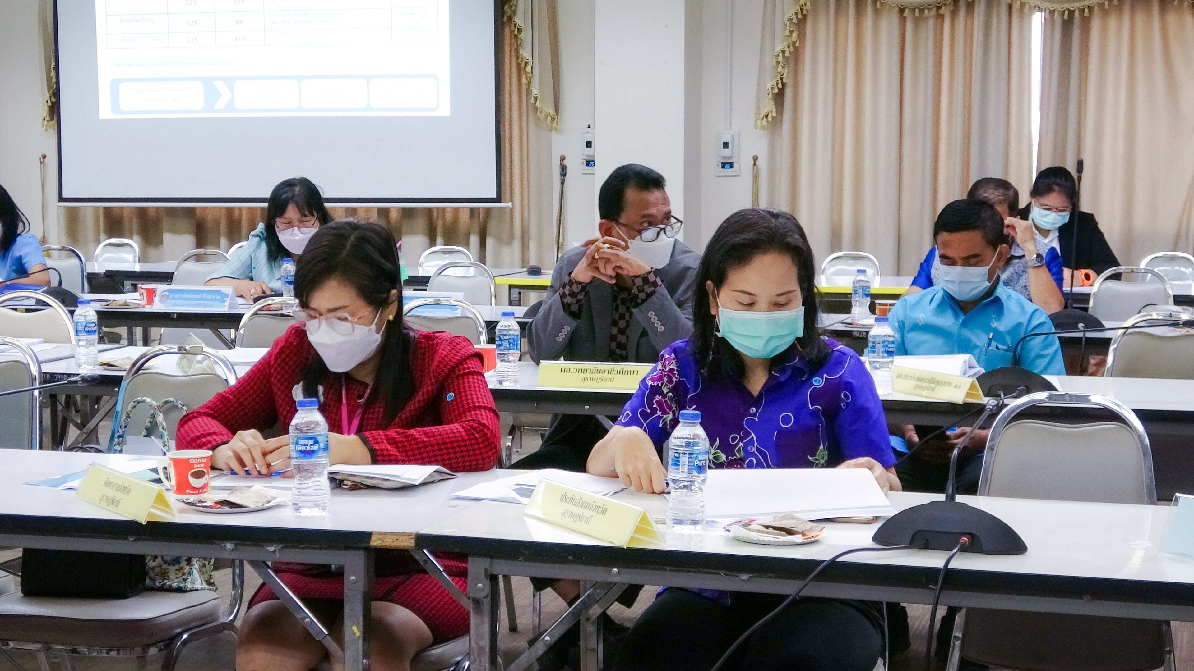 “ผู้ว่าสุราษฎร์ฯ ขานรับนโยบาย มท1. จัดทัพปูพรมเดินหน้าแก้จน คนสุราษฎร์ฯ”