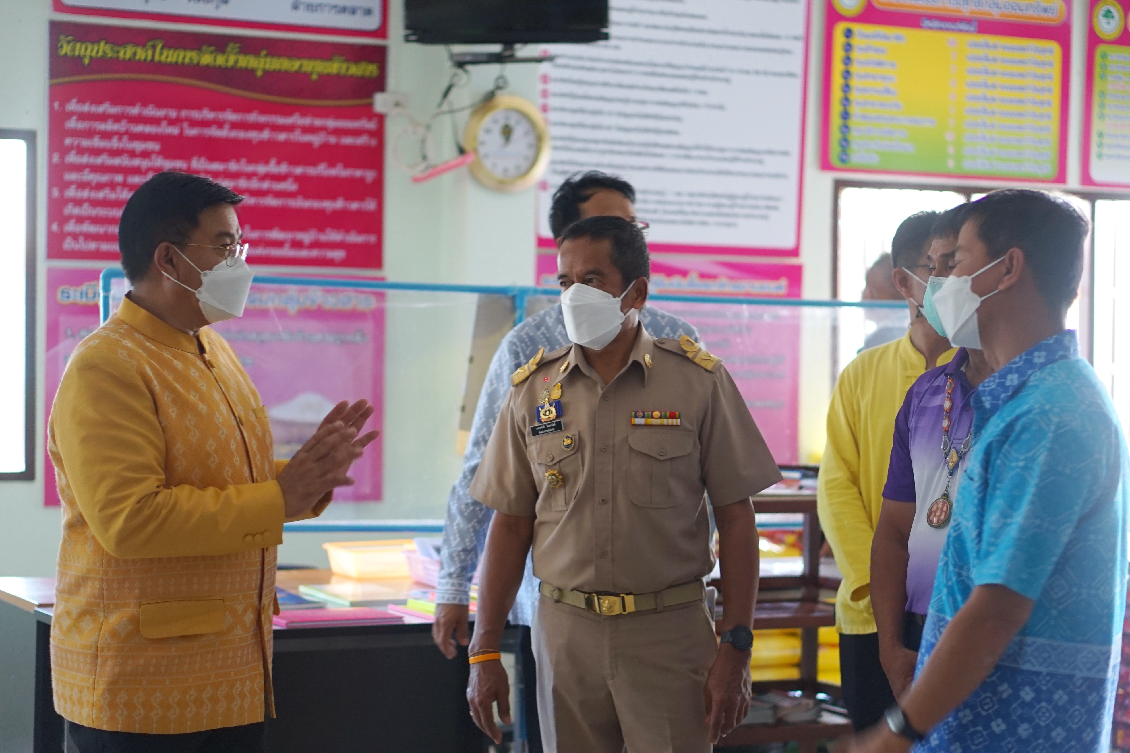 พช.สุราษฎร์ จัดกิจกรรม “มหกรรมการออม ลดความเหลื่อมล้ำของประชาชน” เนื่องในวันคล้ายวันก่อตั้งกลุ่มออมทรัพย์เพื่อการผลิต ครบรอบ ๔๘ ปี