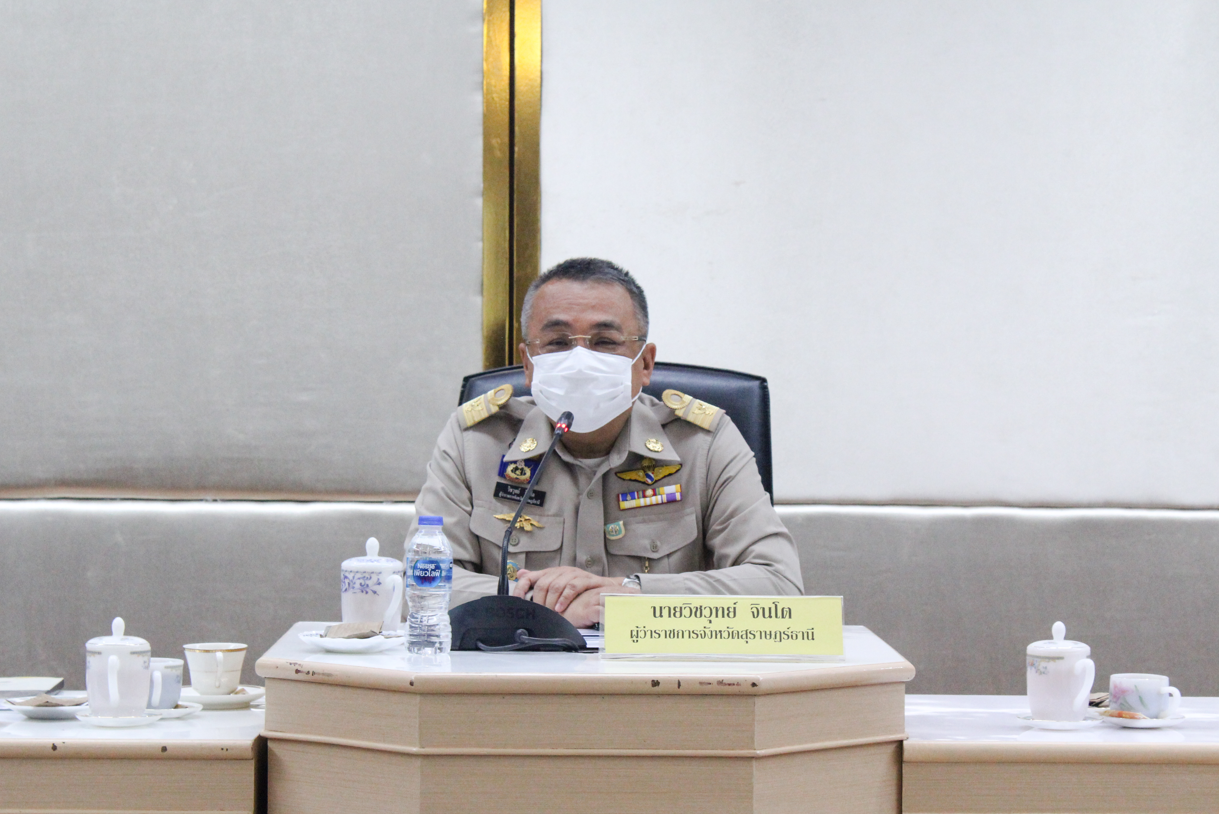 “ผู้ว่าสุราษฎร์ฯ ขานรับนโยบาย มท1. จัดทัพปูพรมเดินหน้าแก้จน คนสุราษฎร์ฯ”