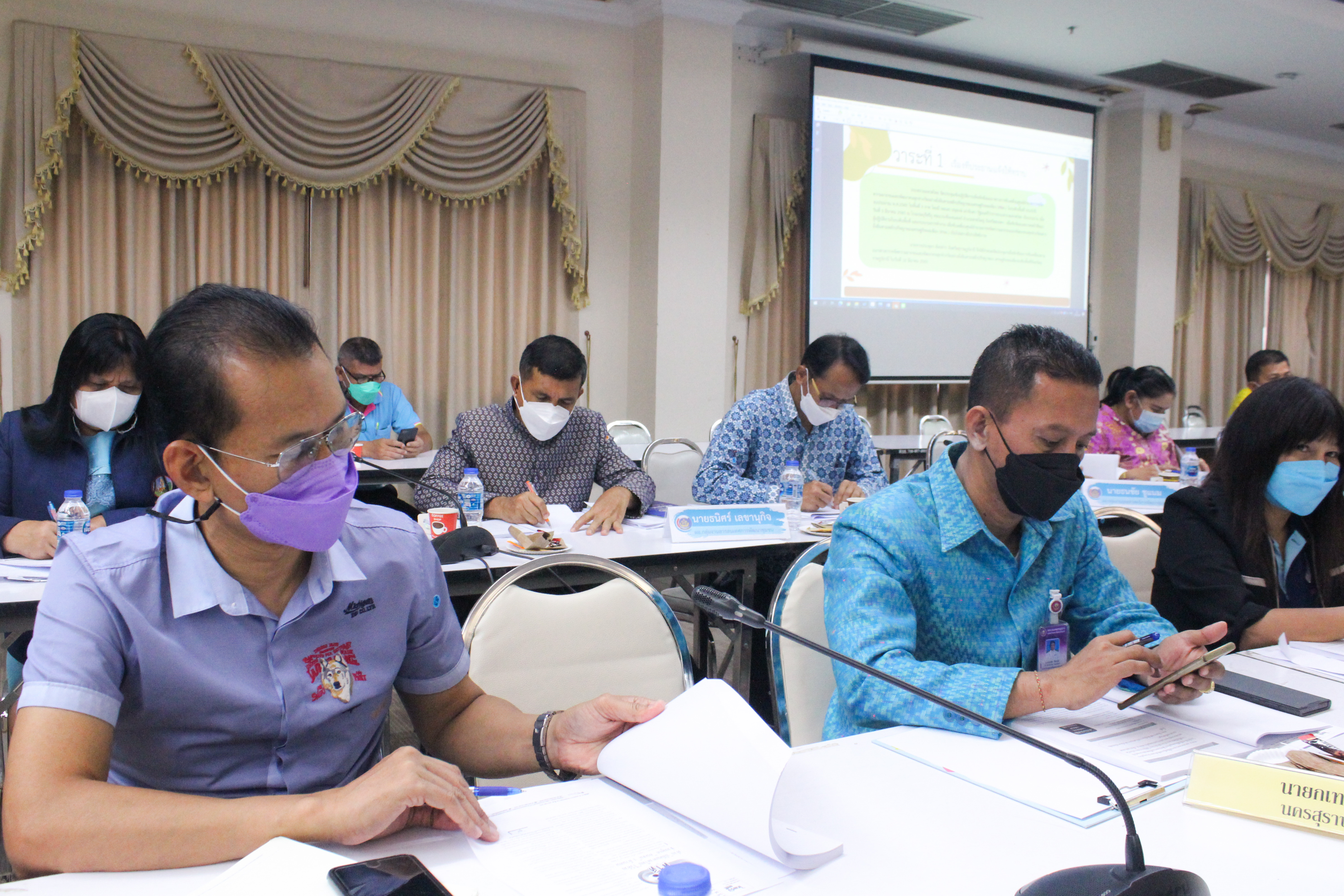 “ผู้ว่าสุราษฎร์ฯ ขานรับนโยบาย มท1. จัดทัพปูพรมเดินหน้าแก้จน คนสุราษฎร์ฯ”