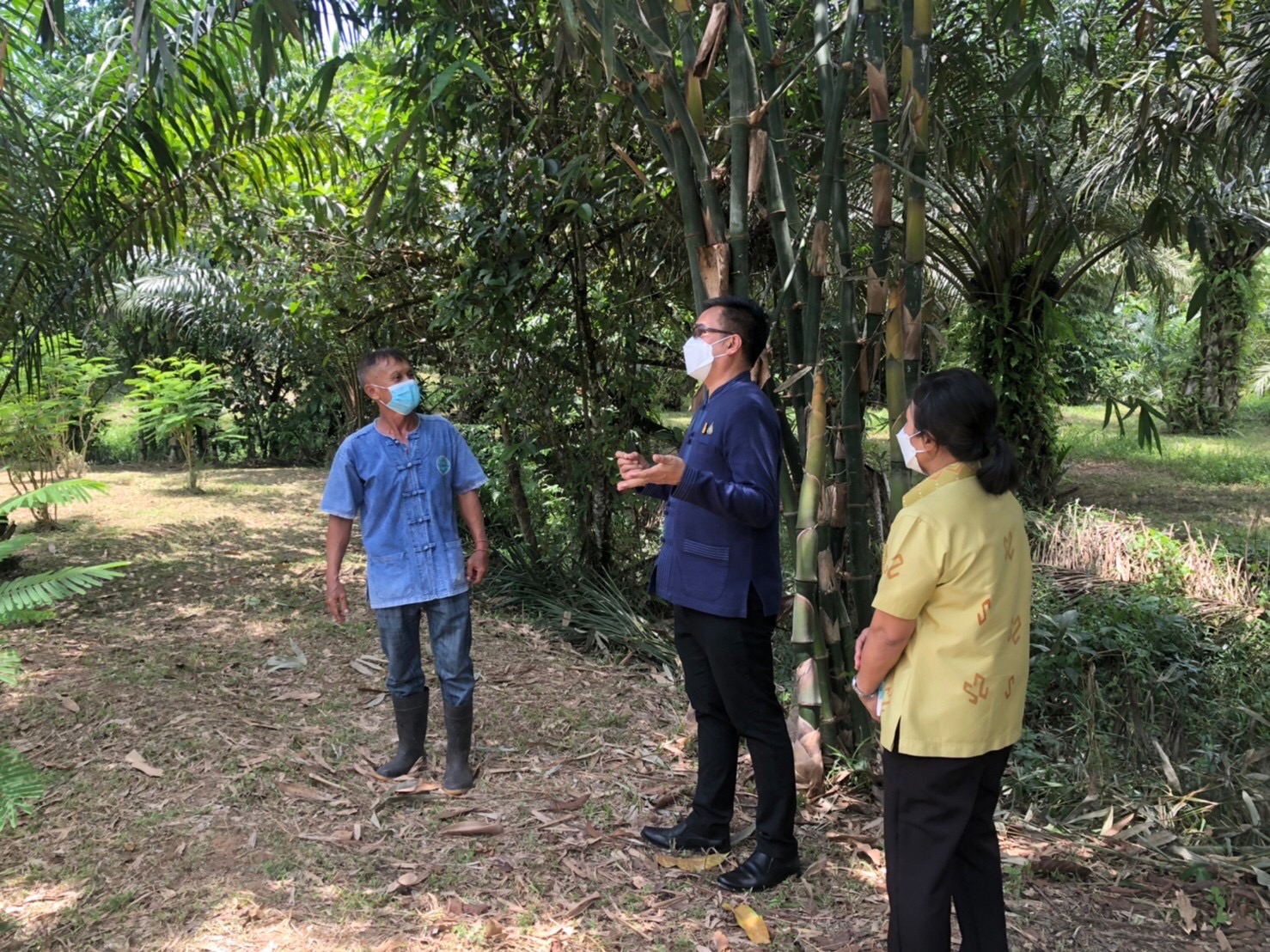 “ผู้ตรวจการกรมการพัฒนาชุมชน ลงพื้นที่อำเภอพระแสง จังหวัดสุราษฎร์ธานี ติดตามศูนย์จิตอาสาพัฒนาชุมชน และลุยงานแก้จนถึงพื้นที่”