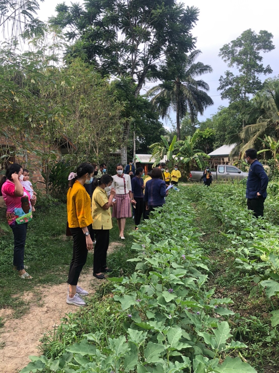 “ผู้ตรวจการกรมการพัฒนาชุมชน ลงพื้นที่อำเภอพระแสง จังหวัดสุราษฎร์ธานี ติดตามศูนย์จิตอาสาพัฒนาชุมชน และลุยงานแก้จนถึงพื้นที่”