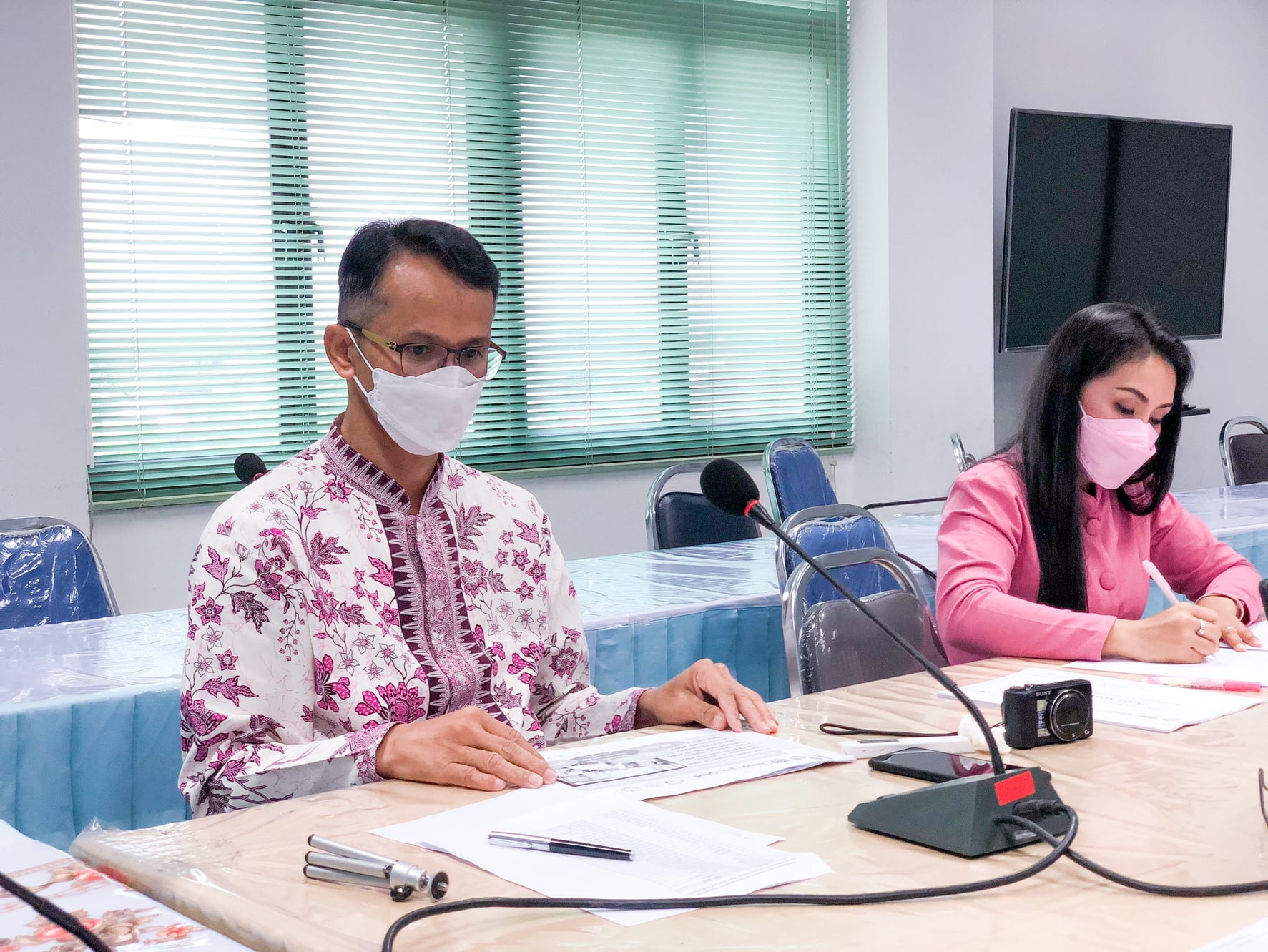 พช.สุราษฎร์ทีม จัดประชุมคณะกรรมการ…สานพลังเครือข่าย “โคก หนอง นา” ระดับจังหวัด