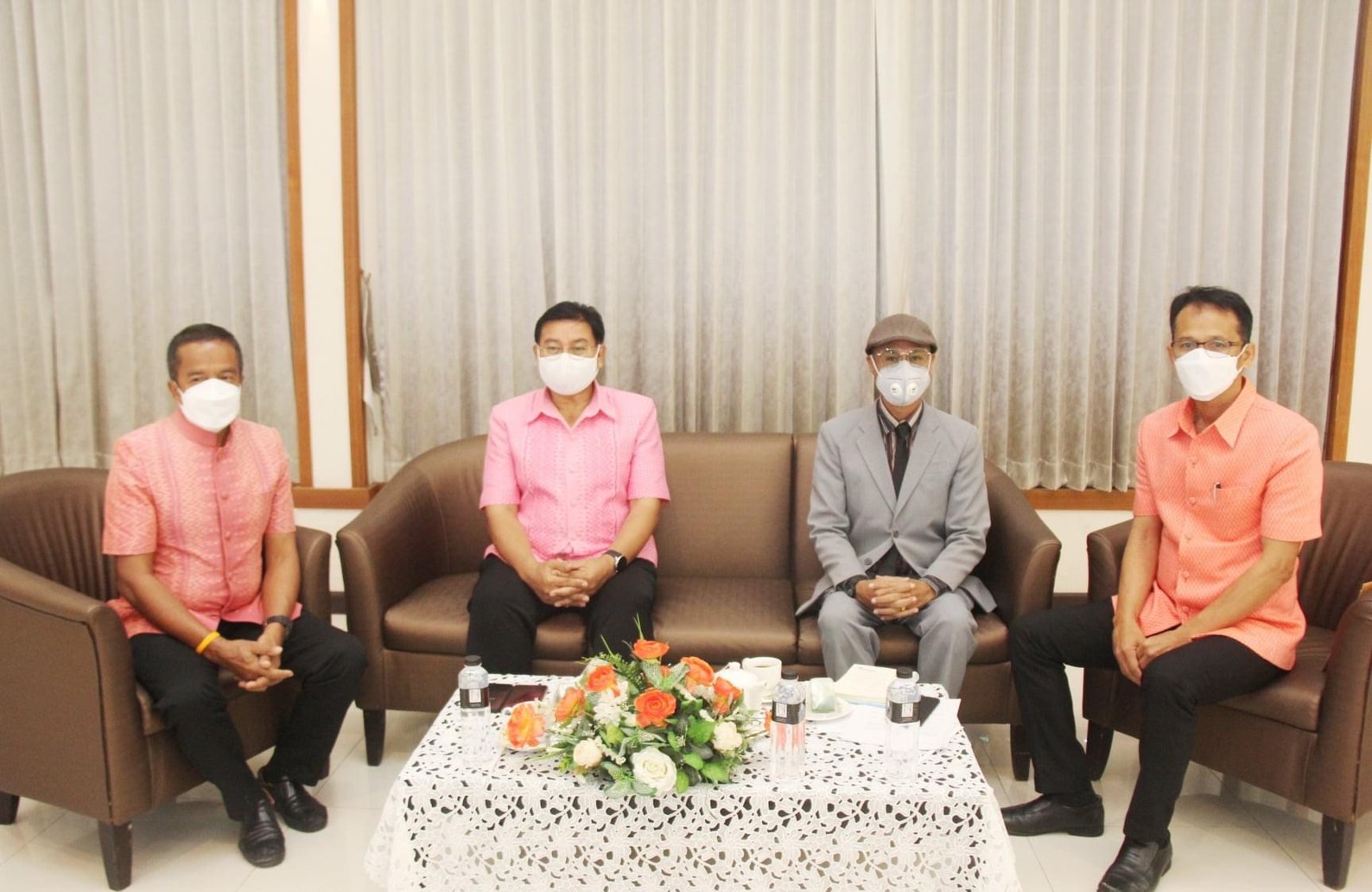 พช.สุราษฎร์ธานี ผนึกกำลังเครือข่าย SME และ OTOP กลุ่มจังหวัดภาคใต้ฝั่งอ่าวไทย ส่งเสริมพัฒนาศักยภาพเครือข่ายฯ