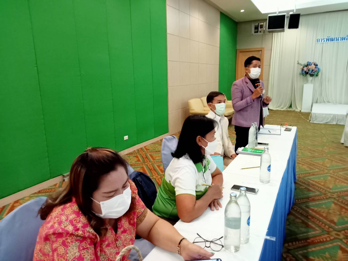 พช.สุราษฎร์ เข้มข้น จัดเวทีนำเสนอต้นแบบบรรจุภัณฑ์