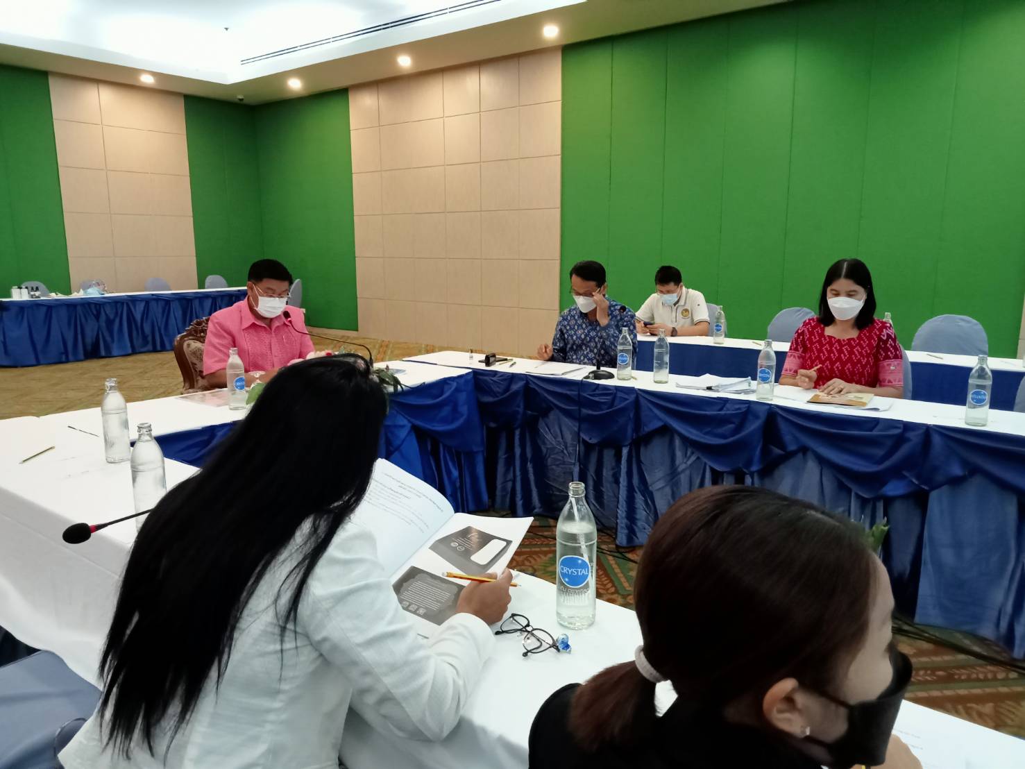 พช.สุราษฎร์ เข้มข้น จัดเวทีนำเสนอต้นแบบบรรจุภัณฑ์