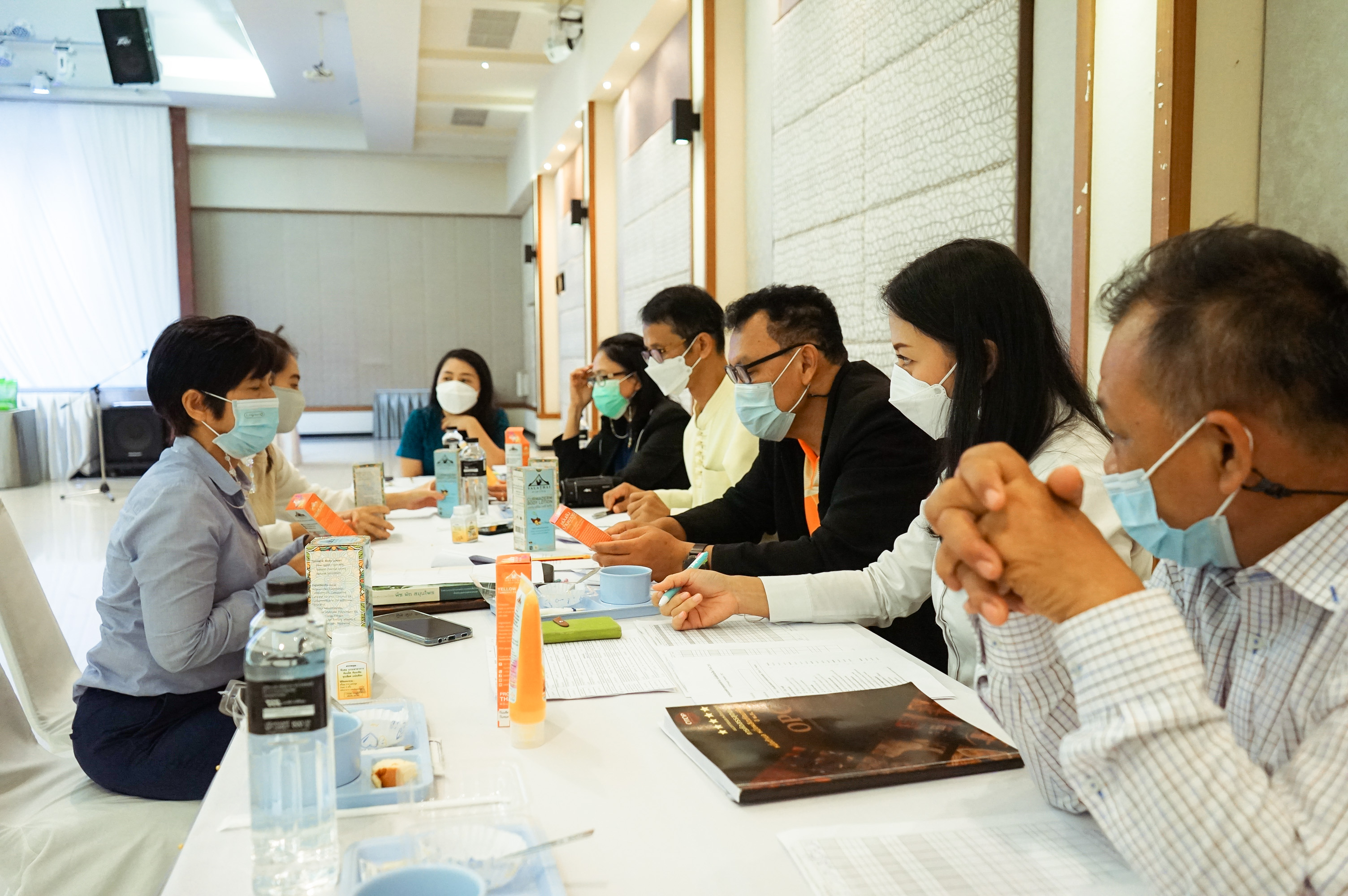 สุราษฎร์ธานี…ยกขบวนสินค้า OTOP คัดสรรสุดยอดหนึ่งตำบล หนึ่งผลิตภัณฑ์ ประจำปี 2565