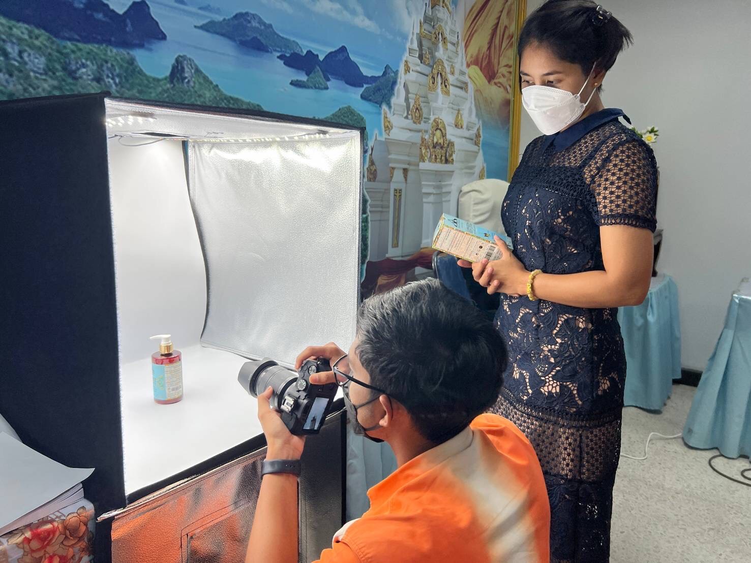 OTOP สุราษฎร์ธานีครึกครื้น ผู้ผลิต ผู้ประกอบการ นำผลิตภัณฑ์ OTOP ลงทะเบียนคัดสรรดาวกันถ้วนหน้า..