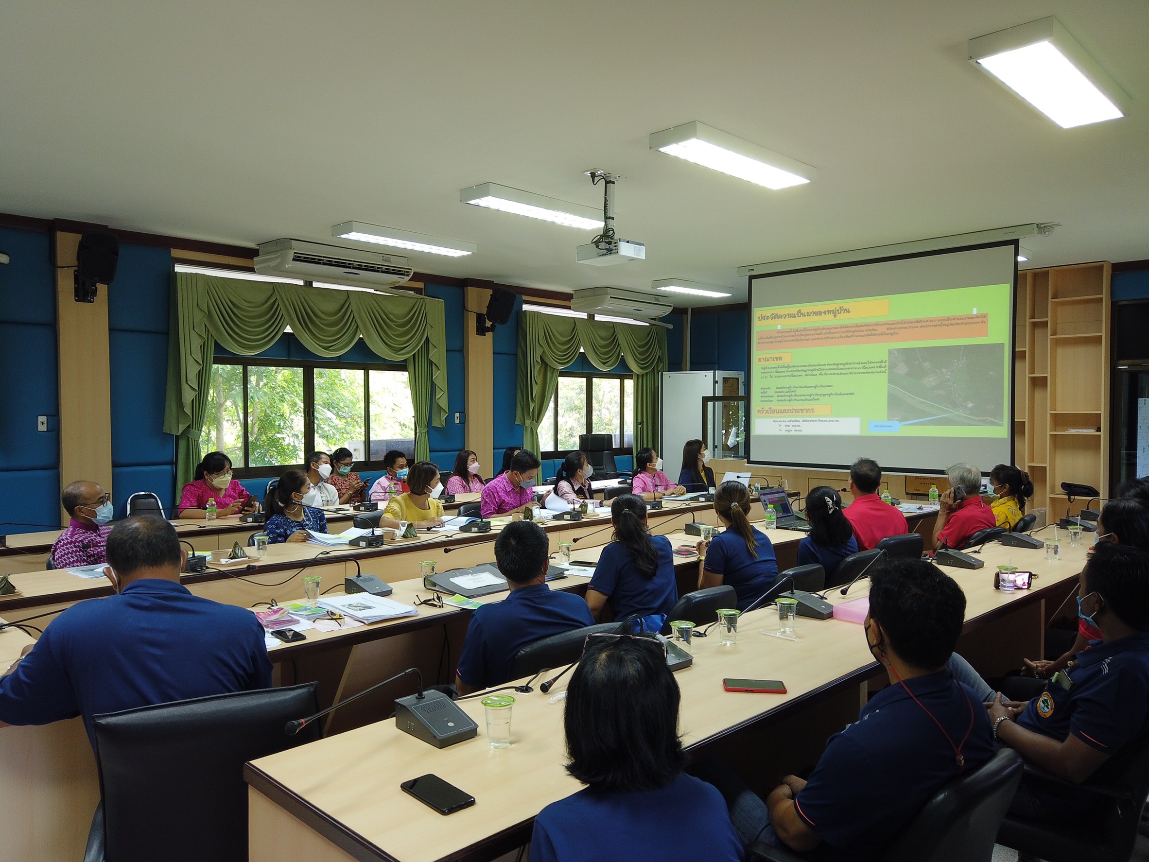 พช.สุราษฎร์ฯ จัดพิจารณาคัดสรรกิจกรรมพัฒนาชุมชนดีเด่น ประจำปี ๒๕๖๕ และ คนกองทุนพัฒนาบทบาทสตรีดีเด่น (รอบกลั่นกรอง) ณ อ.คีรีรัฐนิคม จ.สุราษฎร์ธานี