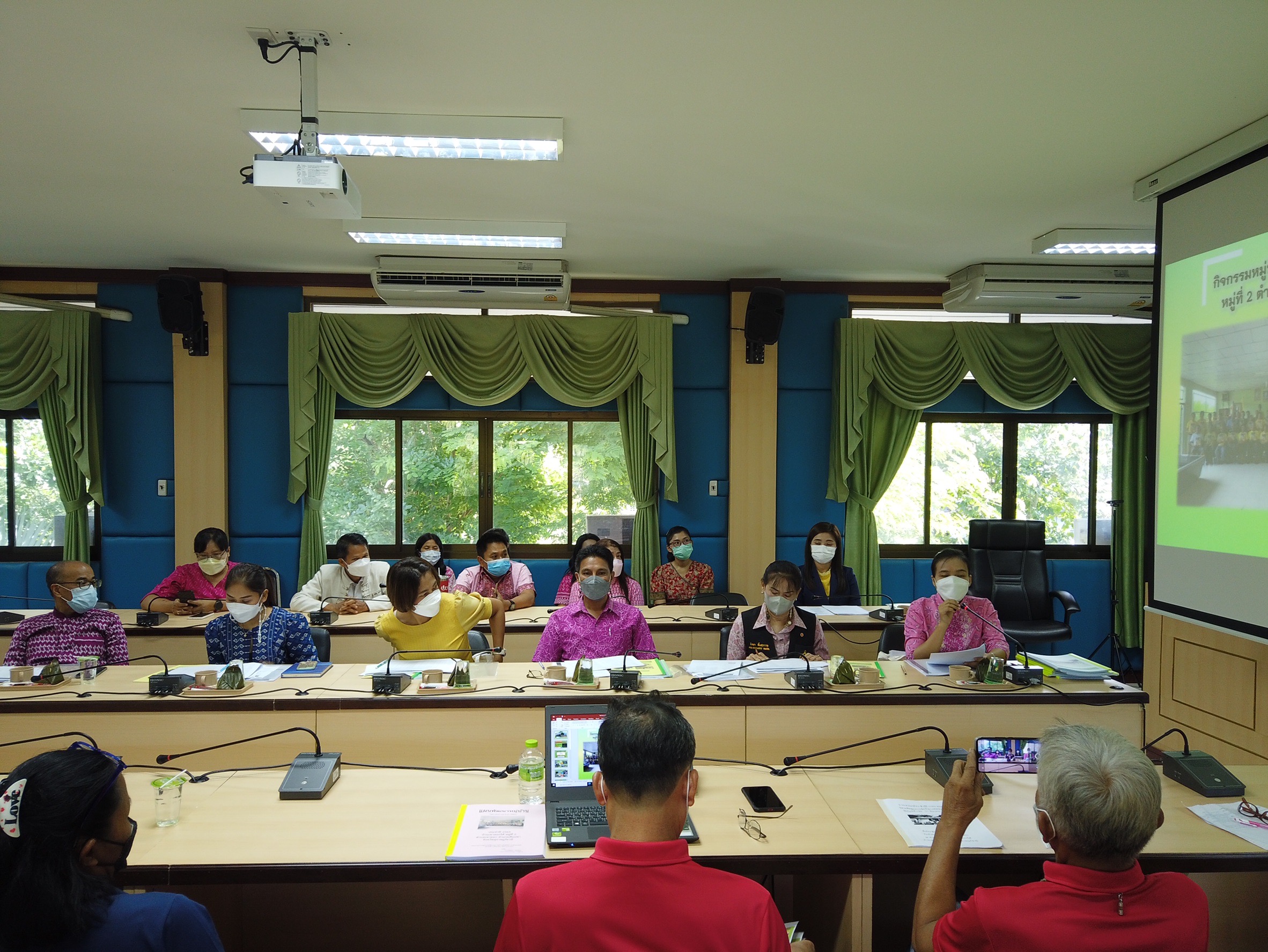 พช.สุราษฎร์ฯ จัดพิจารณาคัดสรรกิจกรรมพัฒนาชุมชนดีเด่น ประจำปี ๒๕๖๕ และ คนกองทุนพัฒนาบทบาทสตรีดีเด่น (รอบกลั่นกรอง) ณ อ.คีรีรัฐนิคม จ.สุราษฎร์ธานี