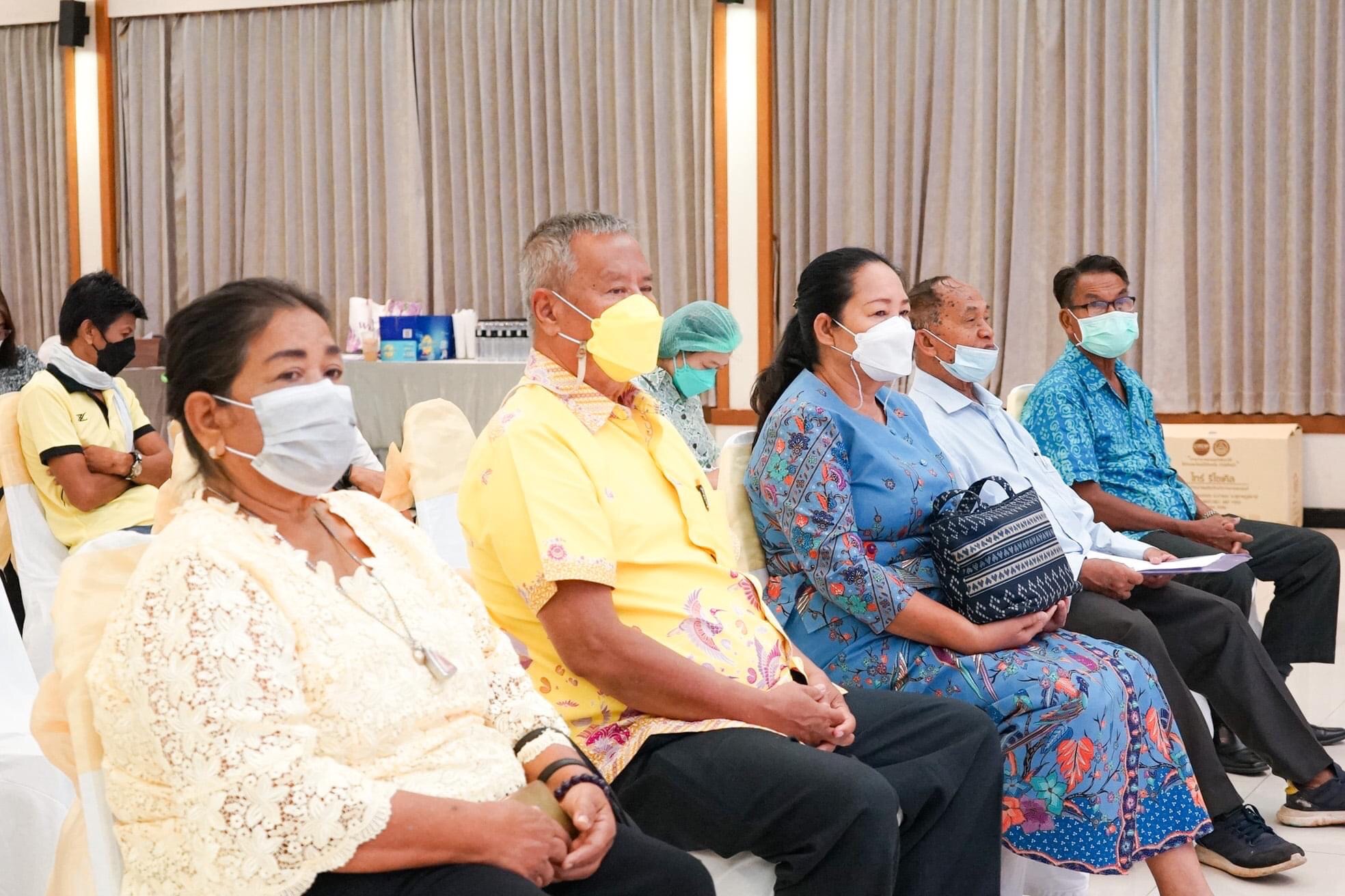 สุราษฎร์ธานี…ยกขบวนสินค้า OTOP คัดสรรสุดยอดหนึ่งตำบล หนึ่งผลิตภัณฑ์ ประจำปี 2565