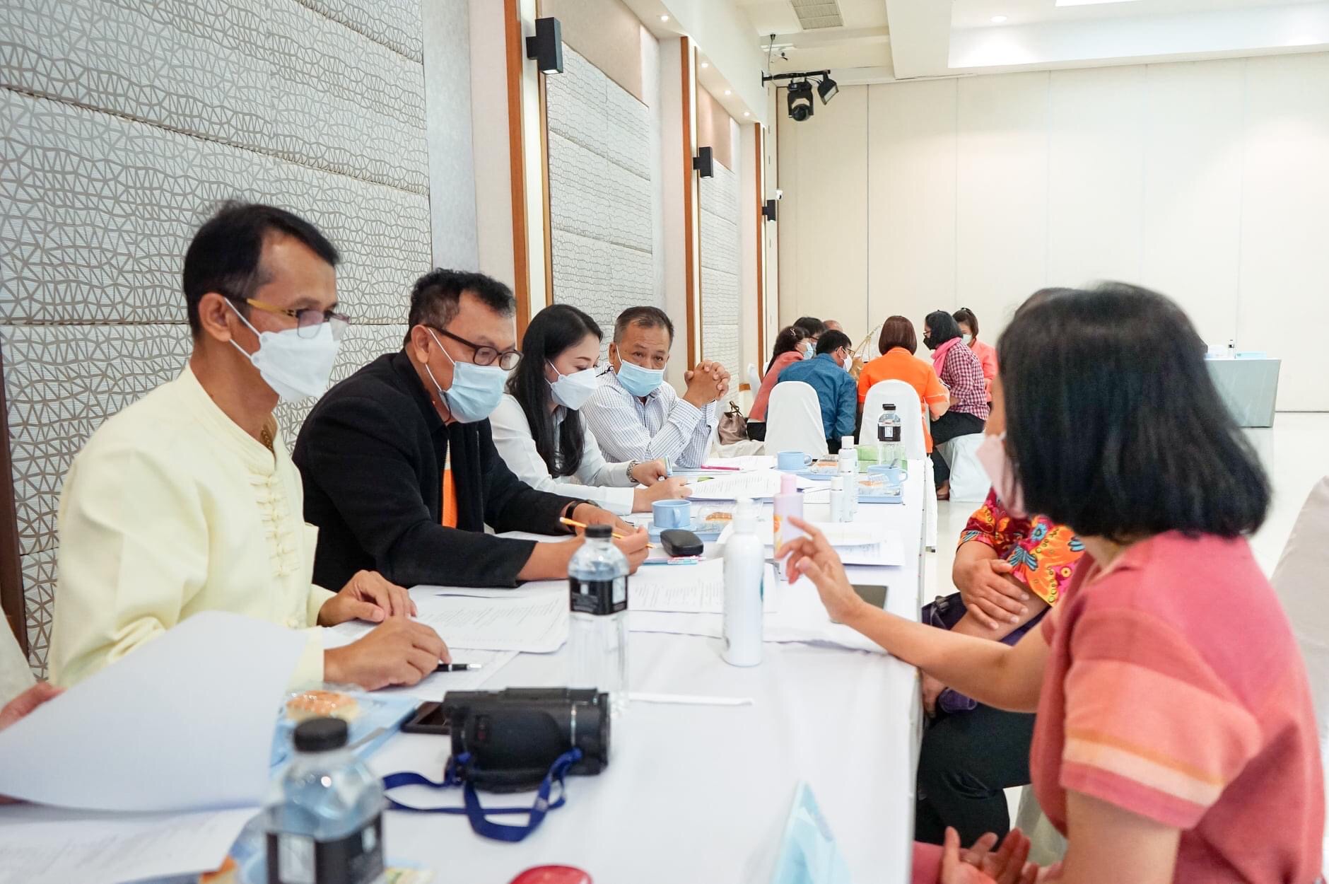 สุราษฎร์ธานี…ยกขบวนสินค้า OTOP คัดสรรสุดยอดหนึ่งตำบล หนึ่งผลิตภัณฑ์ ประจำปี 2565