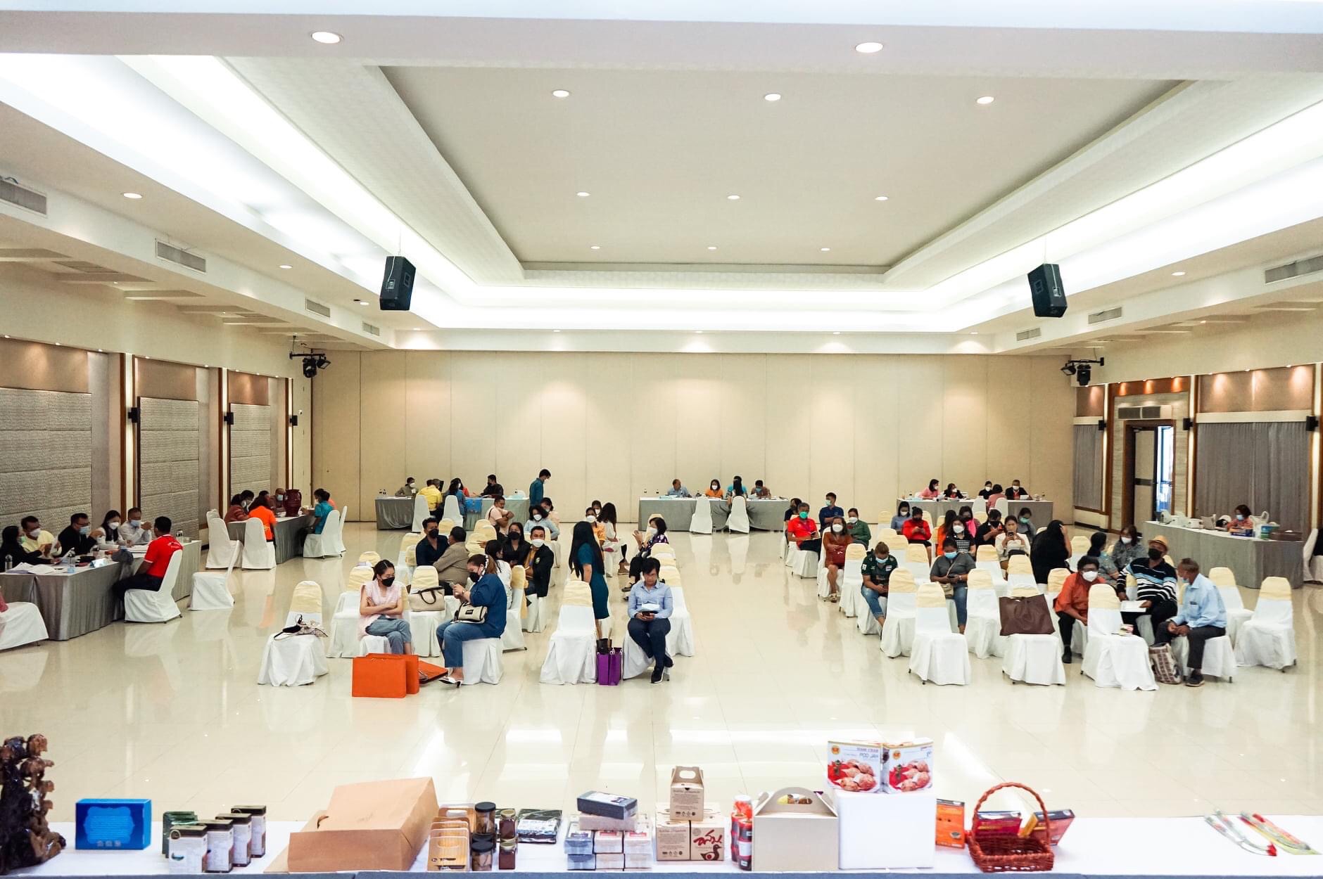 สุราษฎร์ธานี…ยกขบวนสินค้า OTOP คัดสรรสุดยอดหนึ่งตำบล หนึ่งผลิตภัณฑ์ ประจำปี 2565