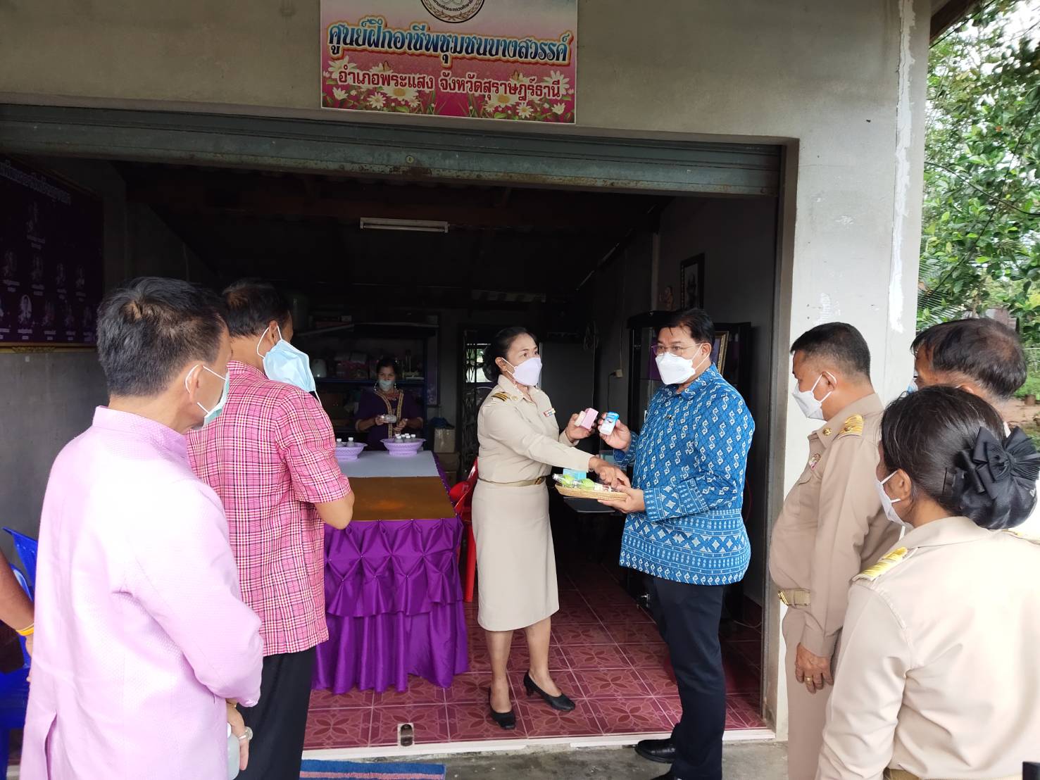 พช.สุราษฎร์ฯ เดินหน้าขับเคลื่อนงานพัฒนาชุมชน จัดพิจารณาคัดสรรกิจกรรมพัฒนาชุมชนดีเด่น ประจำปี ๒๕๖๕