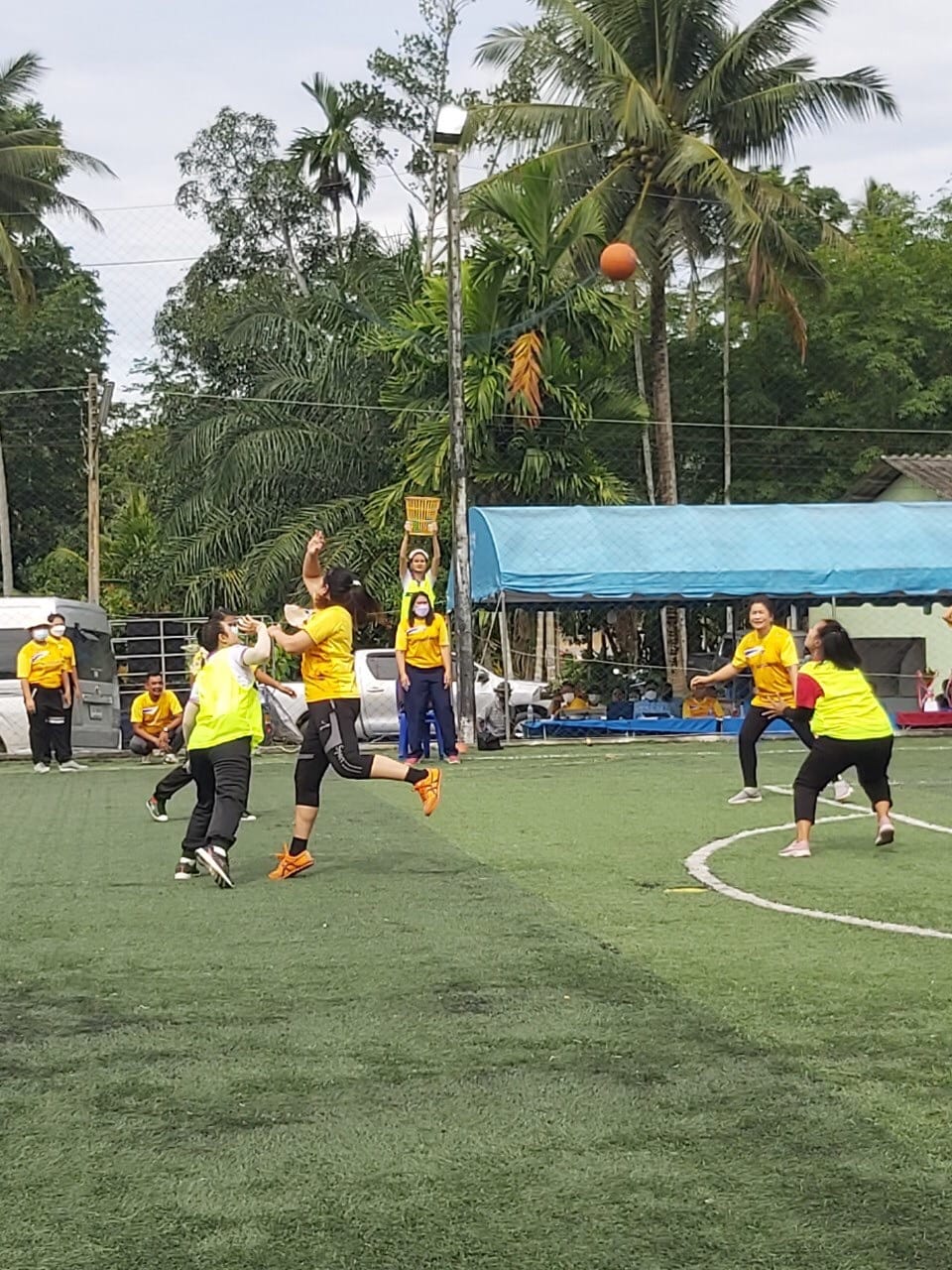 พช.สุราษฎร์ฯ สู้สุดตัว..เชียร์ขาดใจ กีฬาสานสัมพันธ์น้องพี่ 60 ปี พช.