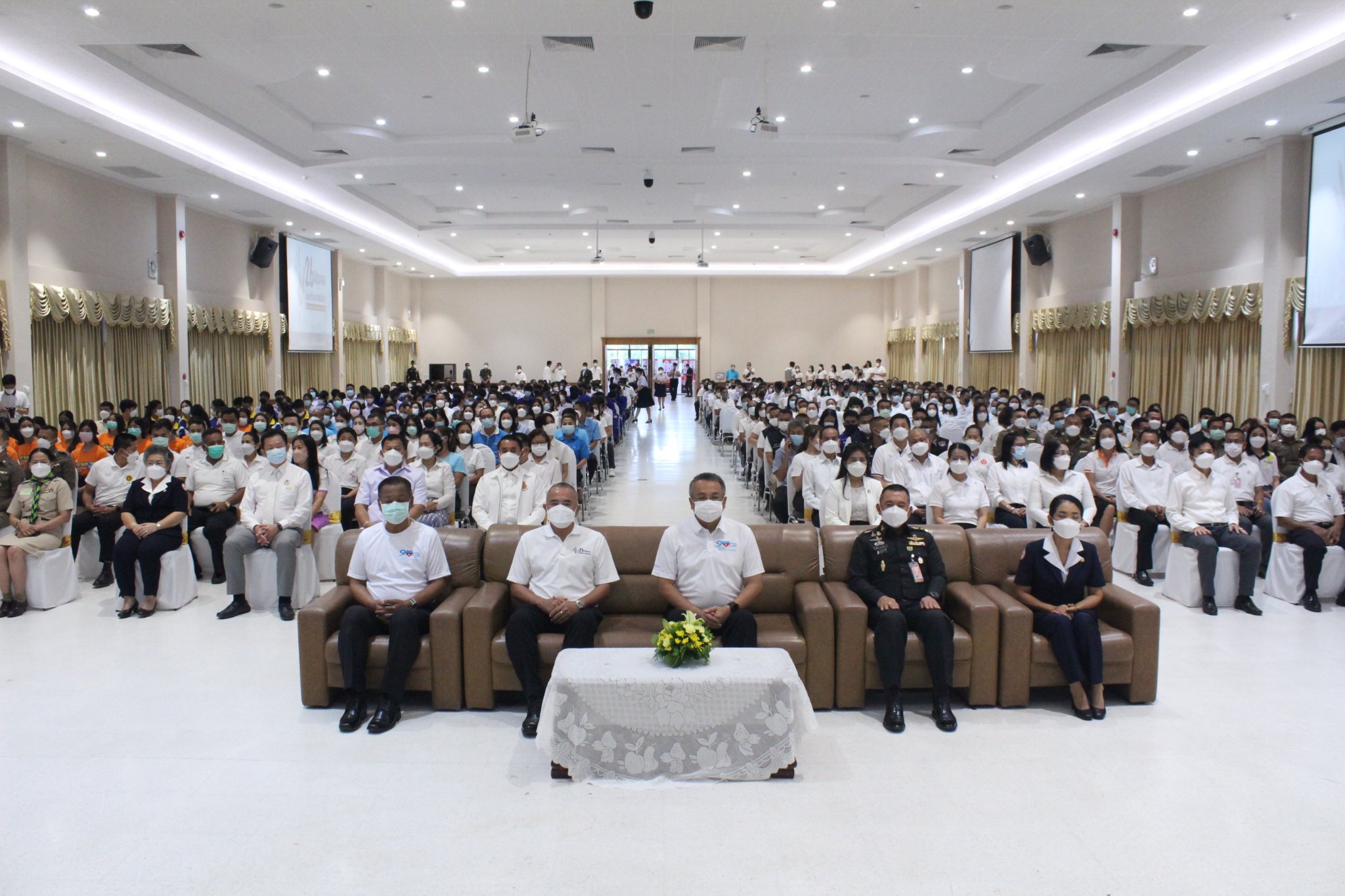 วันศุกร์..สุขใจชาวสุราษฎร์ฯ  จัดกิจกรรมเนื่องในวันต่อต้านยาเสพติดโลก และ กิจกรรมการรับบริจาคโลหิตตามโครงการ “90 พรรษา 90 ล้านซีซี ถวายราชสดุดี สมเด็จพระบรมราชชนนีพันปีหลวง”