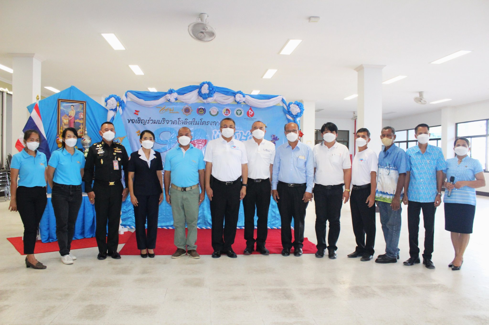 วันศุกร์..สุขใจชาวสุราษฎร์ฯ  จัดกิจกรรมเนื่องในวันต่อต้านยาเสพติดโลก และ กิจกรรมการรับบริจาคโลหิตตามโครงการ “90 พรรษา 90 ล้านซีซี ถวายราชสดุดี สมเด็จพระบรมราชชนนีพันปีหลวง”