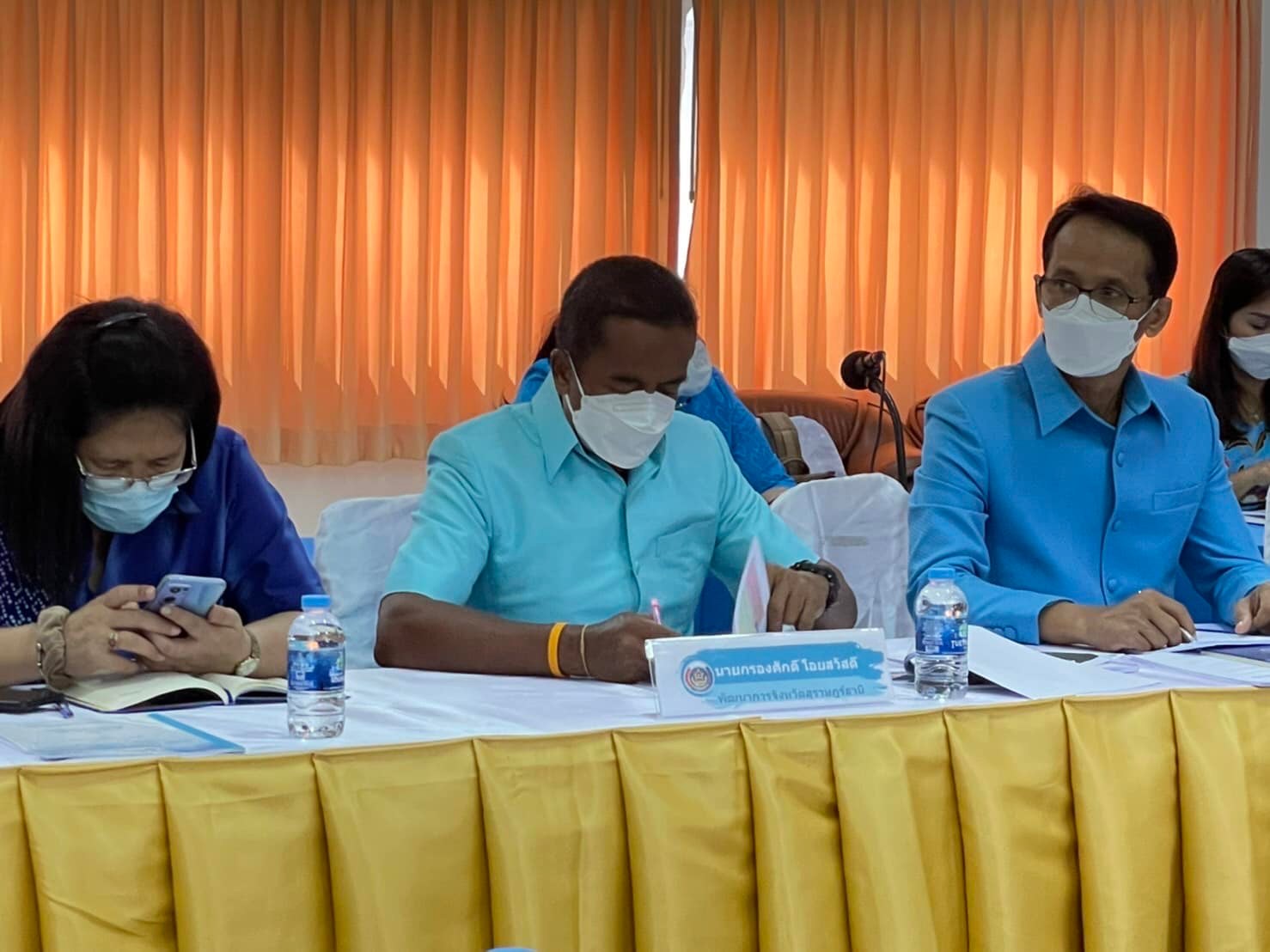 พช.สุราษฎร์ฯ ร่วมประชุมมอบนโยบายการขับเคลื่อนงานพัฒนาชุมชน และการขับเคลื่อนงานพัฒนาเศรษฐกิจฐานรากและประชารัฐ ณ ศูนย์ศึกษาและพัฒนาชุมชนนครศรีธรรมราช