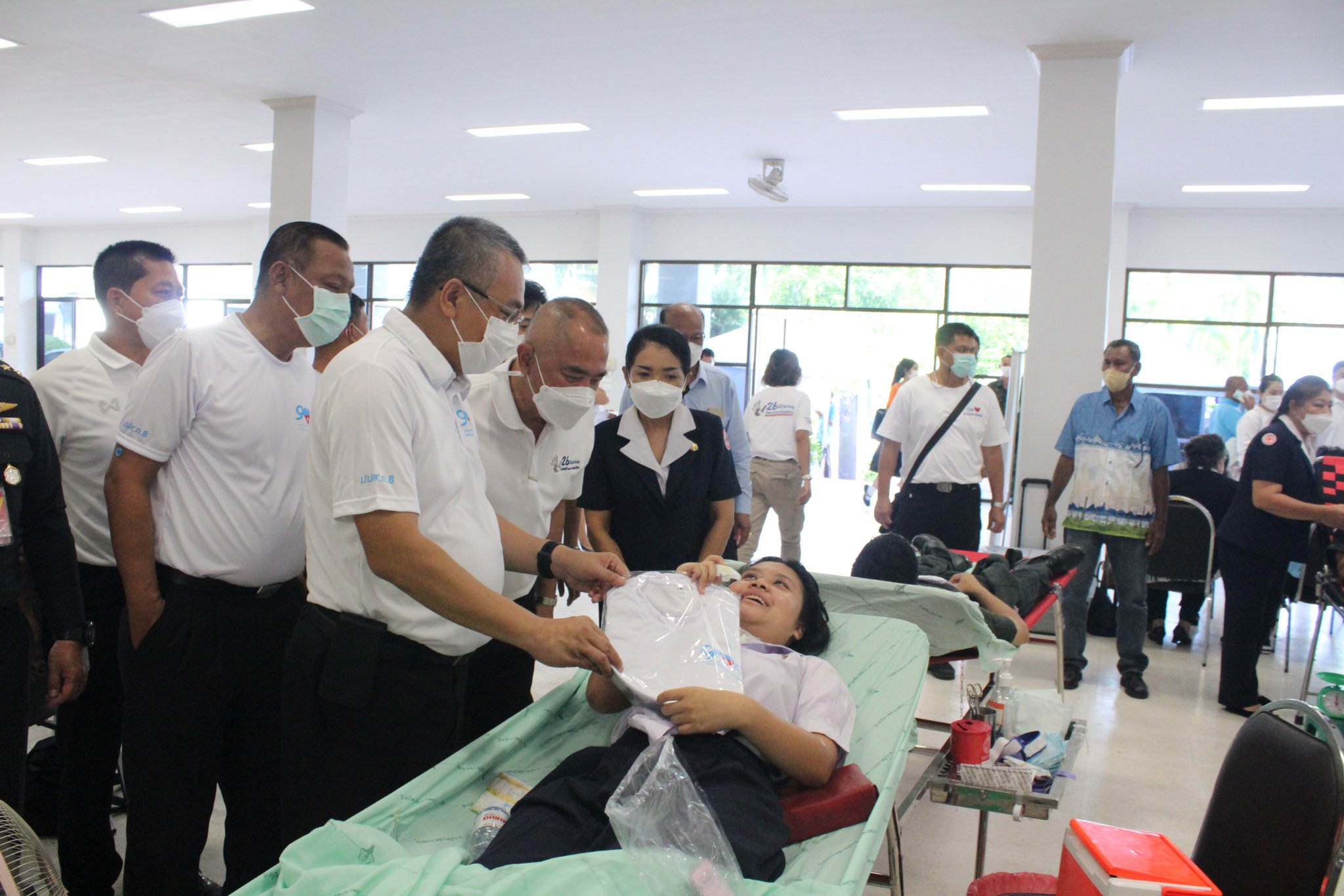 วันศุกร์..สุขใจชาวสุราษฎร์ฯ  จัดกิจกรรมเนื่องในวันต่อต้านยาเสพติดโลก และ กิจกรรมการรับบริจาคโลหิตตามโครงการ “90 พรรษา 90 ล้านซีซี ถวายราชสดุดี สมเด็จพระบรมราชชนนีพันปีหลวง”